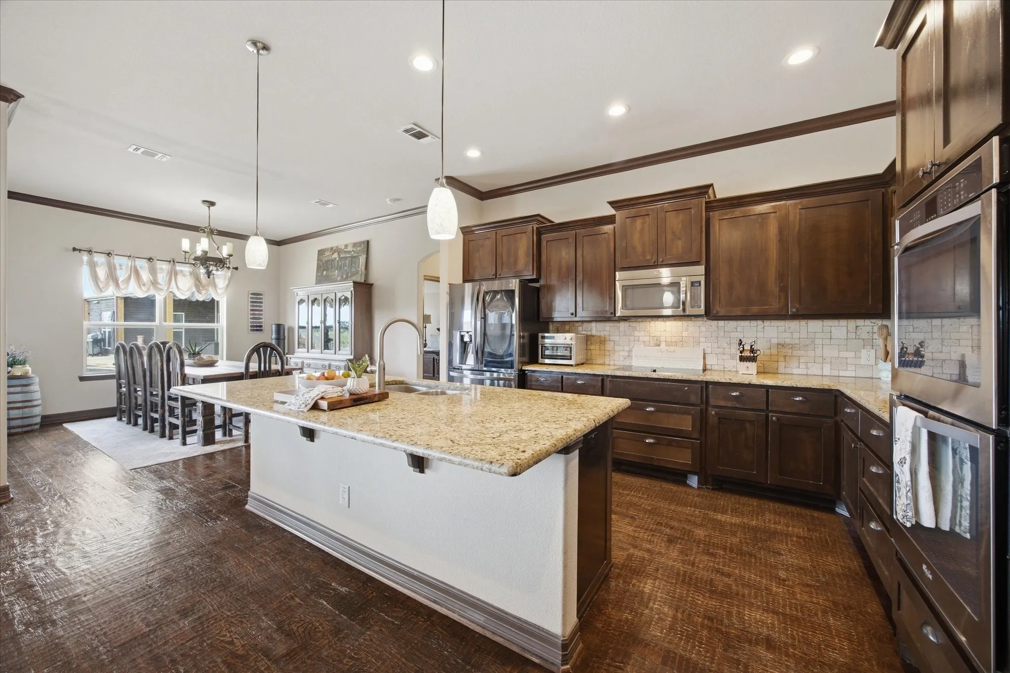 Single Family Residence For Sale in Hunt County , 2447 County Road 2710, Caddo Mills, Texas 75135, 4 Bedroom, 2 Bathroom, 2 Garage spaces, 3,800 Sqft, built in 2015, mls#21329340, Real Estate Agent in Caddo Mills, Homes For Sale in Hunt county, Homes For Sale in Caddo Mills, Realtor in Caddo Mills Texas, Real Estate Brokerage Independent Realty Texas, Luminita Cordes Realtor