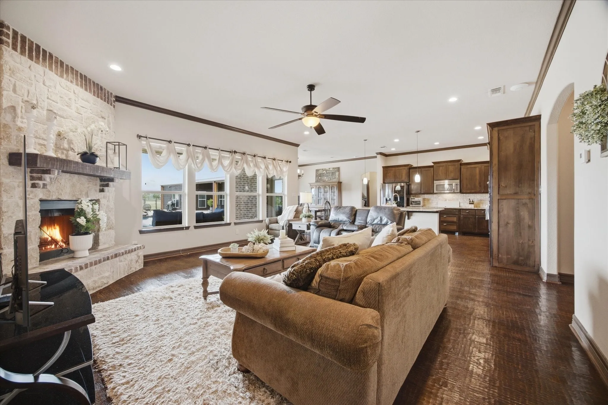 Single Family Residence For Sale in Hunt County , 2447 County Road 2710, Caddo Mills, Texas 75135, 4 Bedroom, 2 Bathroom, 2 Garage spaces, 3,800 Sqft, built in 2015, mls#21329340, Real Estate Agent in Caddo Mills, Homes For Sale in Hunt county, Homes For Sale in Caddo Mills, Realtor in Caddo Mills Texas, Real Estate Brokerage Independent Realty Texas, Luminita Cordes Realtor