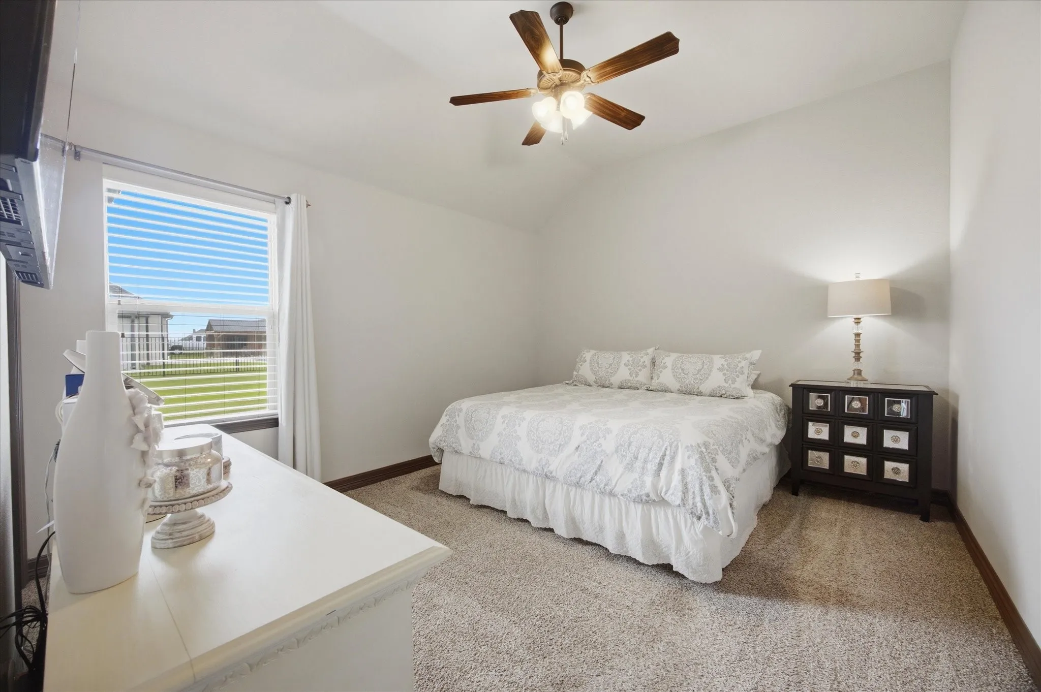 Single Family Residence For Sale in Hunt County , 2447 County Road 2710, Caddo Mills, Texas 75135, 4 Bedroom, 2 Bathroom, 2 Garage spaces, 3,800 Sqft, built in 2015, mls#21329340, Real Estate Agent in Caddo Mills, Homes For Sale in Hunt county, Homes For Sale in Caddo Mills, Realtor in Caddo Mills Texas, Real Estate Brokerage Independent Realty Texas, Luminita Cordes Realtor