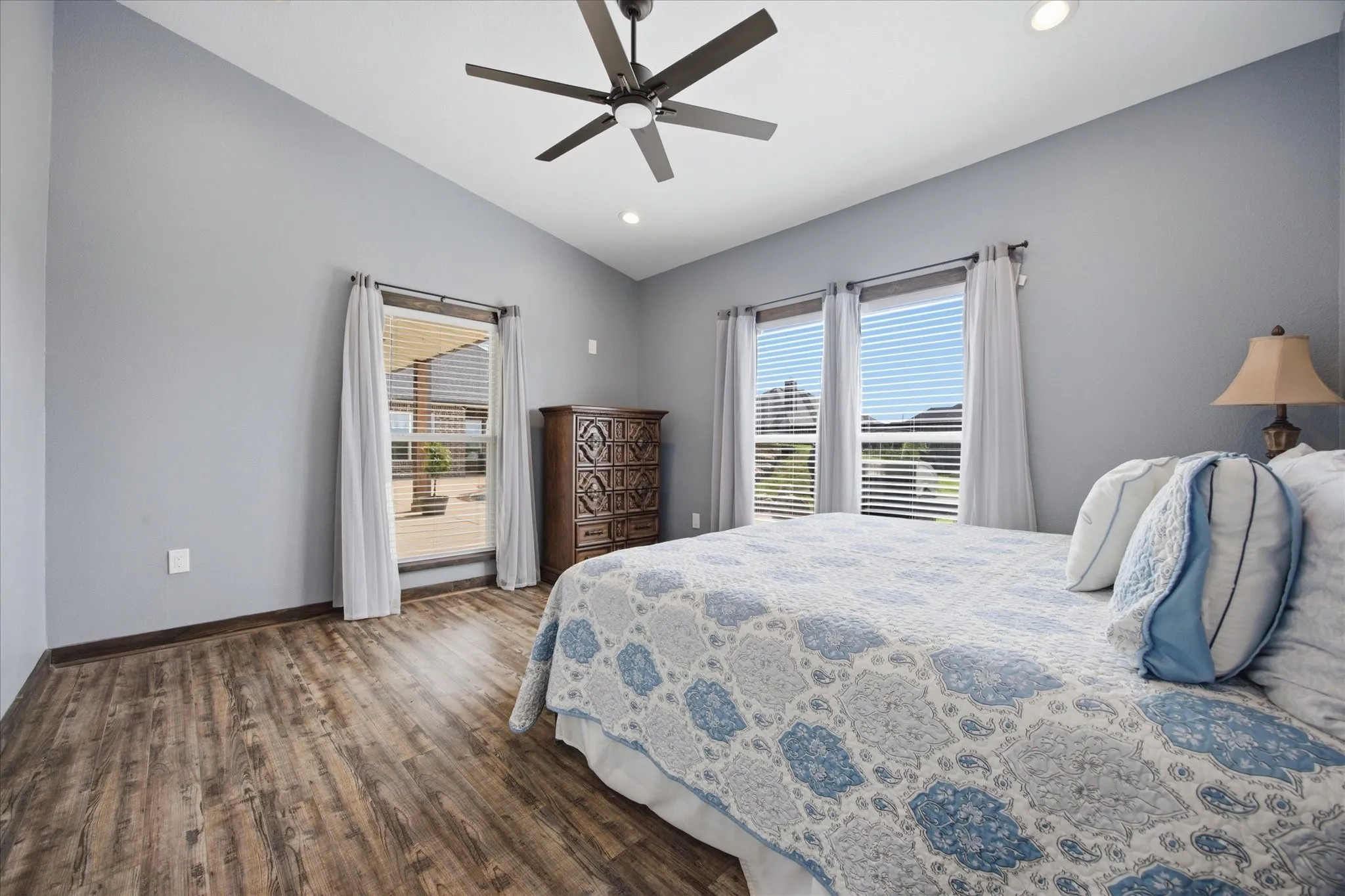 Single Family Residence For Sale in Hunt County , 2447 County Road 2710, Caddo Mills, Texas 75135, 4 Bedroom, 2 Bathroom, 2 Garage spaces, 3,800 Sqft, built in 2015, mls#21329340, Real Estate Agent in Caddo Mills, Homes For Sale in Hunt county, Homes For Sale in Caddo Mills, Realtor in Caddo Mills Texas, Real Estate Brokerage Independent Realty Texas, Luminita Cordes Realtor