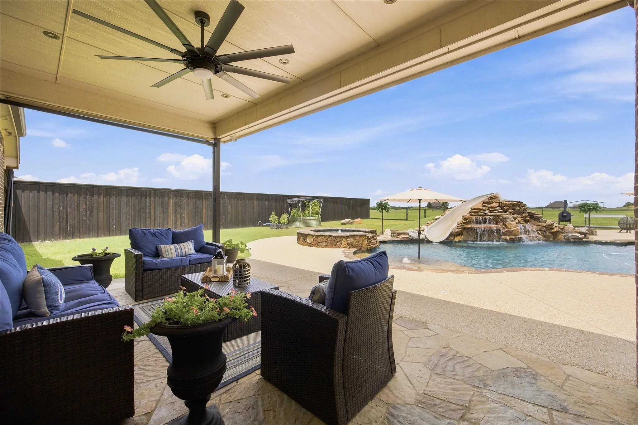 Single Family Residence For Sale in Hunt County , 2447 County Road 2710, Caddo Mills, Texas 75135, 4 Bedroom, 2 Bathroom, 2 Garage spaces, 3,800 Sqft, built in 2015, mls#21329340, Real Estate Agent in Caddo Mills, Homes For Sale in Hunt county, Homes For Sale in Caddo Mills, Realtor in Caddo Mills Texas, Real Estate Brokerage Independent Realty Texas, Luminita Cordes Realtor