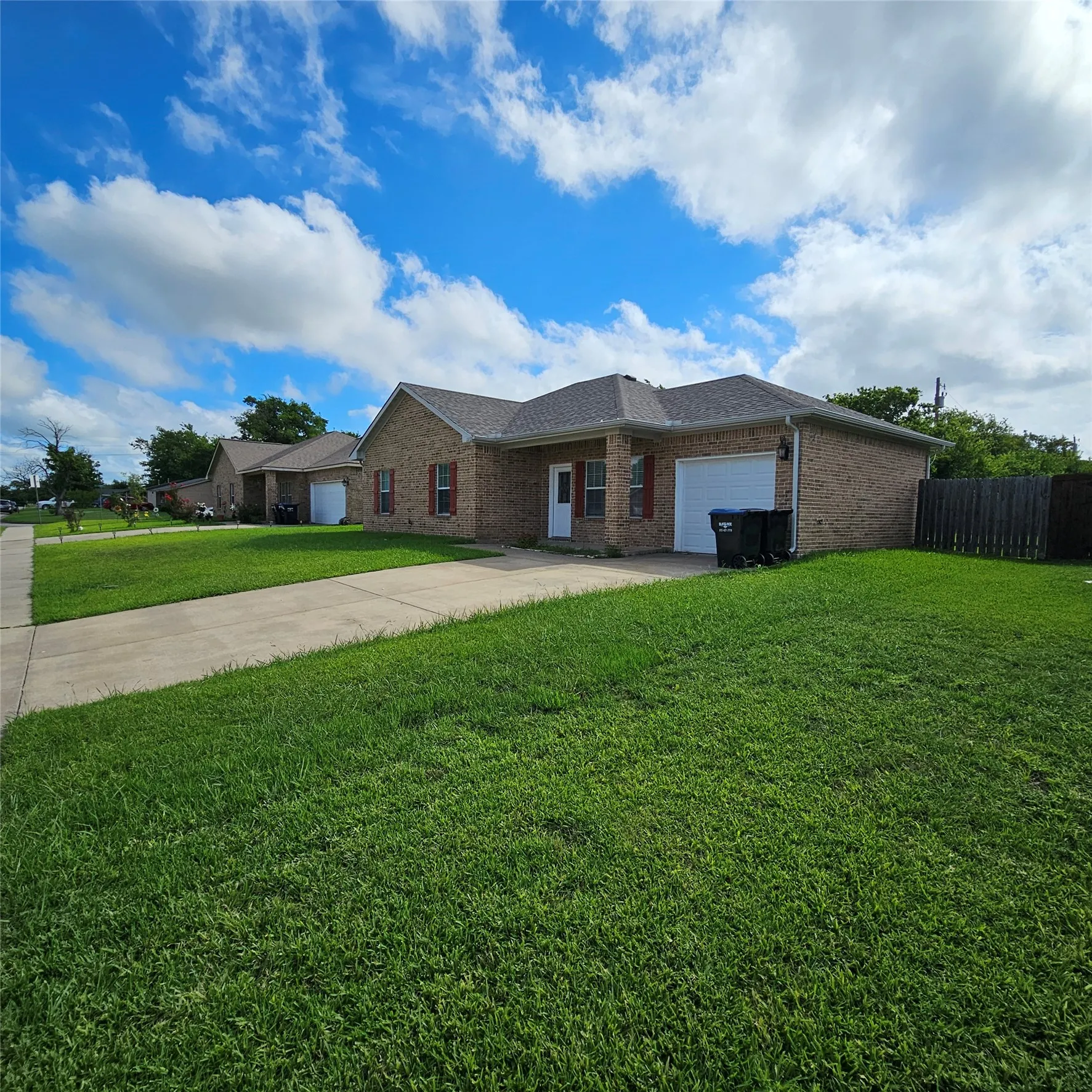 Single Family Residence For Rent in Hunt County , 2103 Oliver Street, Greenville, Texas 75401, 3 Bedroom, 2 Bathroom, 1 Garage spaces, 1,340 Sqft, built in 2017, mls#21329365, Real Estate Agent in Greenville, Homes For Rent in Hunt county, Homes For Rent in Greenville, Realtor in Greenville Texas, Real Estate Brokerage Independent Realty Texas, Luminita Cordes Realtor