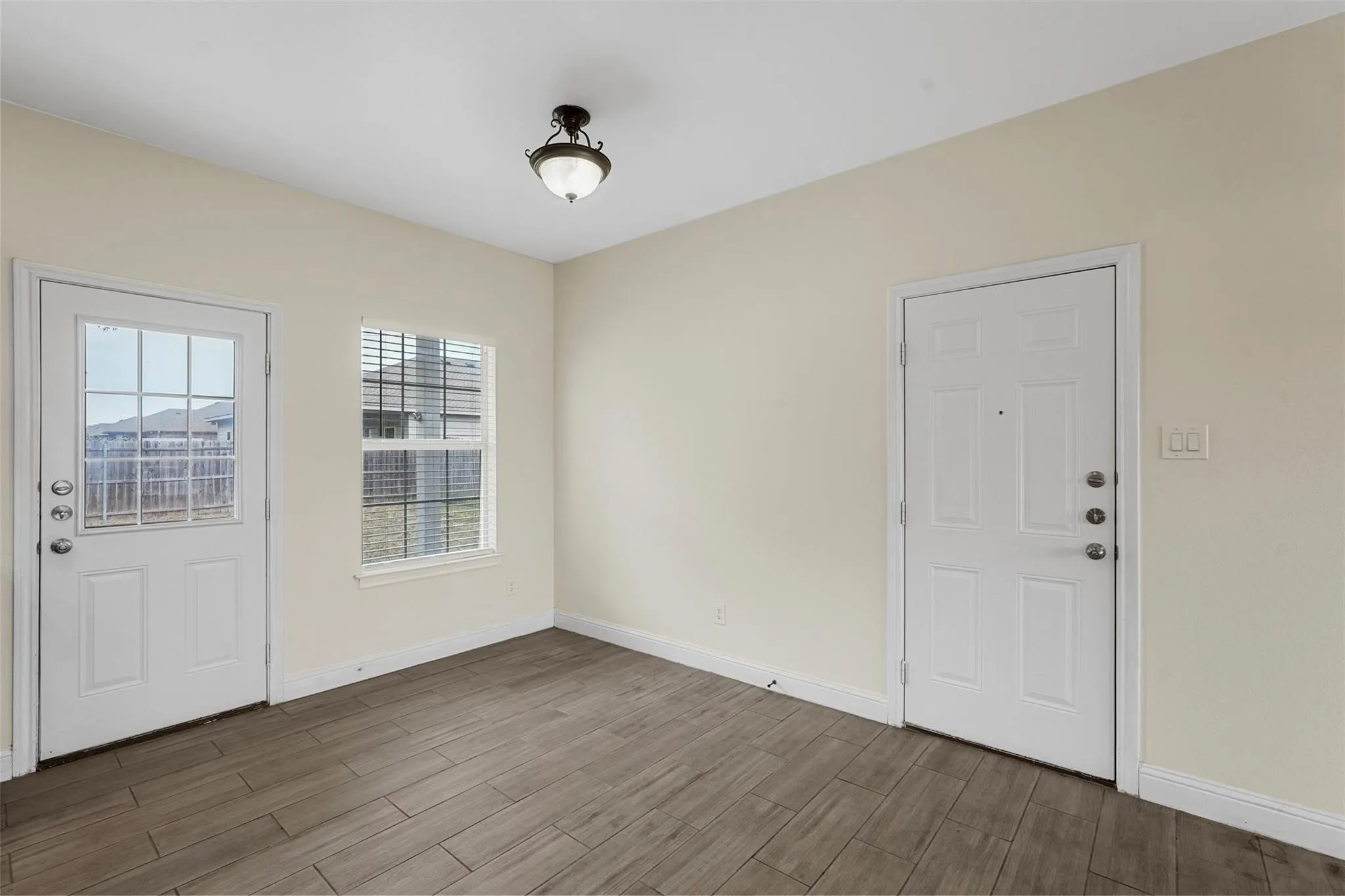 Single Family Residence For Rent in Hunt County , 2103 Oliver Street, Greenville, Texas 75401, 3 Bedroom, 2 Bathroom, 1 Garage spaces, 1,340 Sqft, built in 2017, mls#21329365, Real Estate Agent in Greenville, Homes For Rent in Hunt county, Homes For Rent in Greenville, Realtor in Greenville Texas, Real Estate Brokerage Independent Realty Texas, Luminita Cordes Realtor