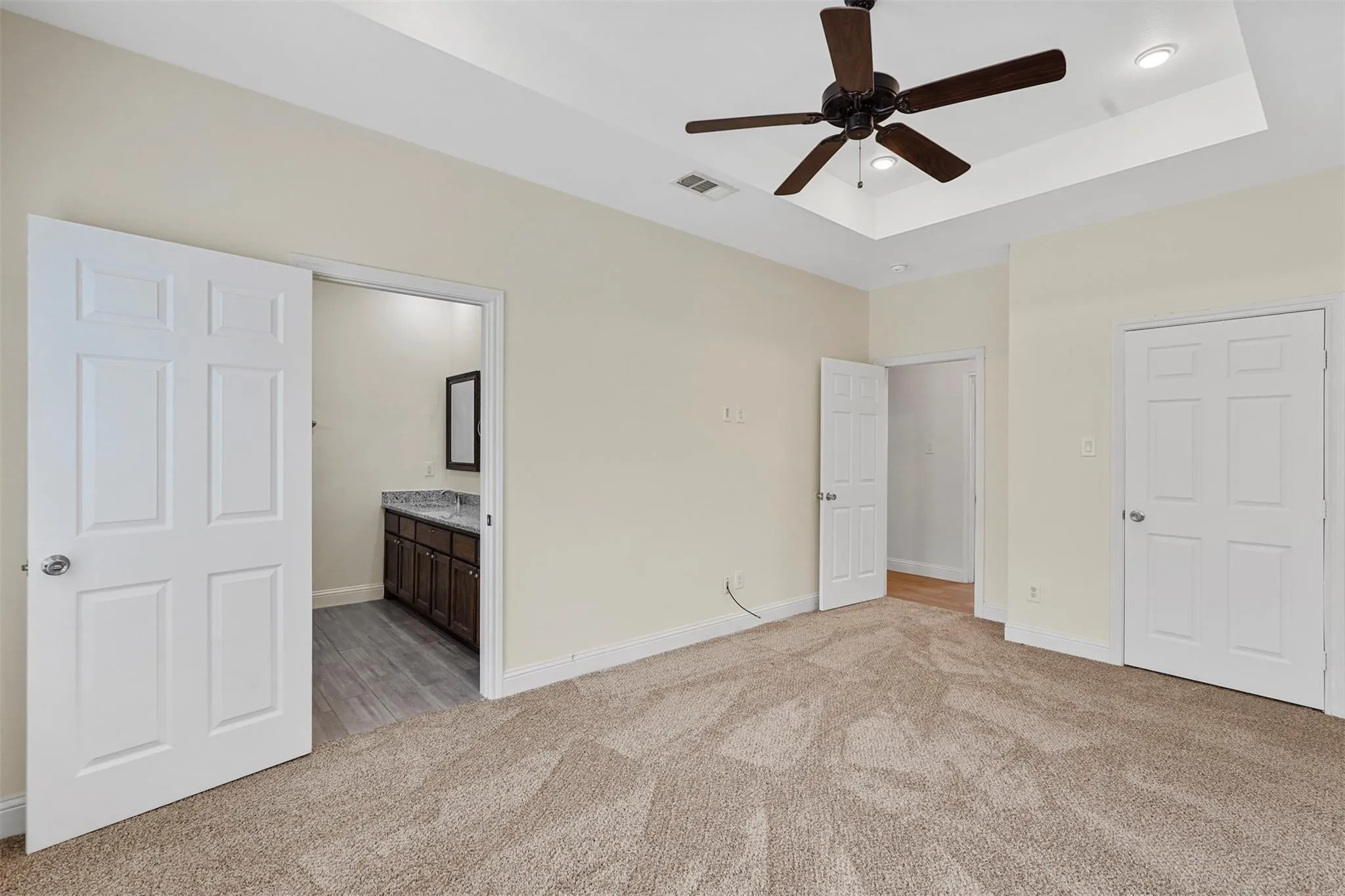 Single Family Residence For Rent in Hunt County , 2103 Oliver Street, Greenville, Texas 75401, 3 Bedroom, 2 Bathroom, 1 Garage spaces, 1,340 Sqft, built in 2017, mls#21329365, Real Estate Agent in Greenville, Homes For Rent in Hunt county, Homes For Rent in Greenville, Realtor in Greenville Texas, Real Estate Brokerage Independent Realty Texas, Luminita Cordes Realtor
