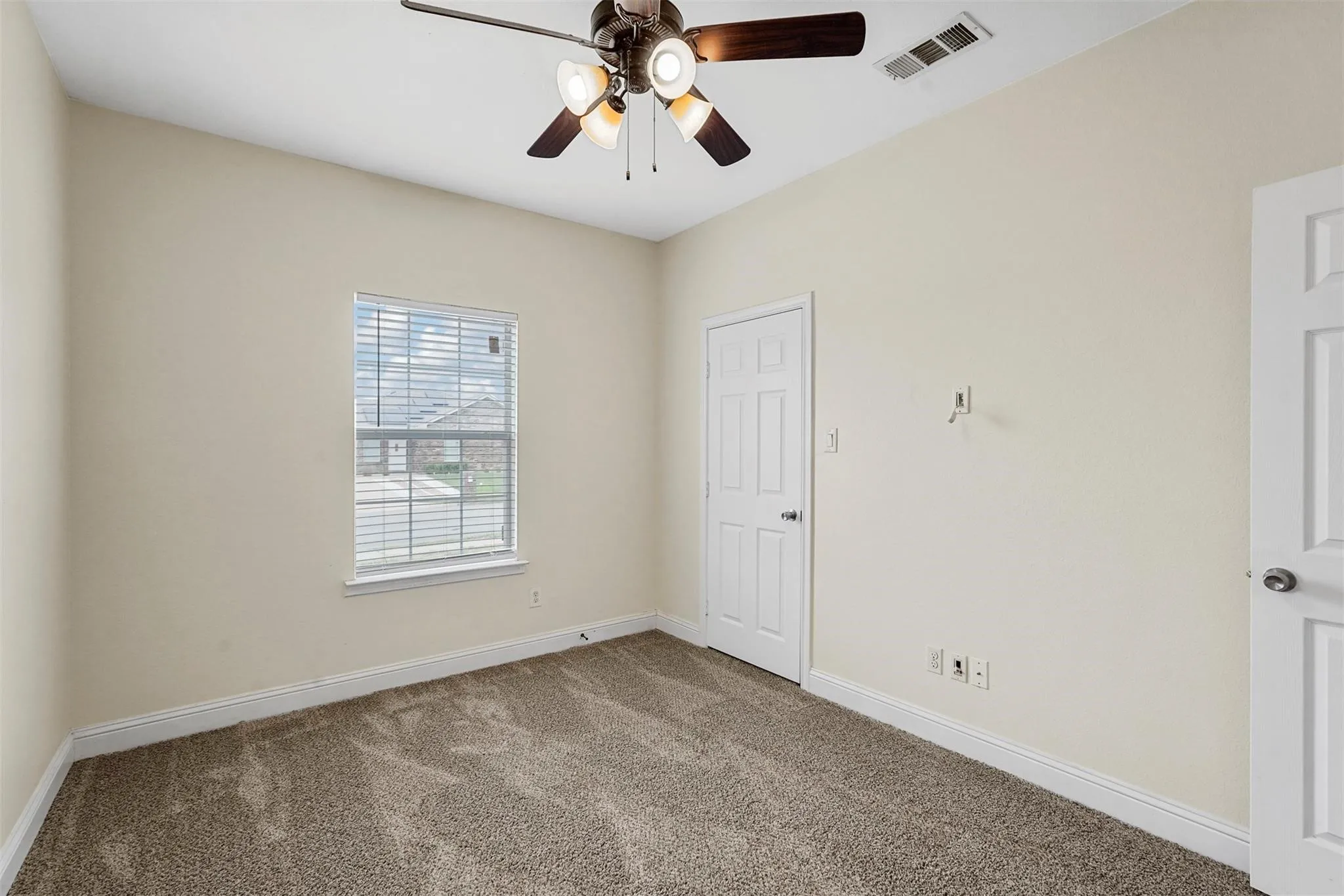 Single Family Residence For Rent in Hunt County , 2103 Oliver Street, Greenville, Texas 75401, 3 Bedroom, 2 Bathroom, 1 Garage spaces, 1,340 Sqft, built in 2017, mls#21329365, Real Estate Agent in Greenville, Homes For Rent in Hunt county, Homes For Rent in Greenville, Realtor in Greenville Texas, Real Estate Brokerage Independent Realty Texas, Luminita Cordes Realtor