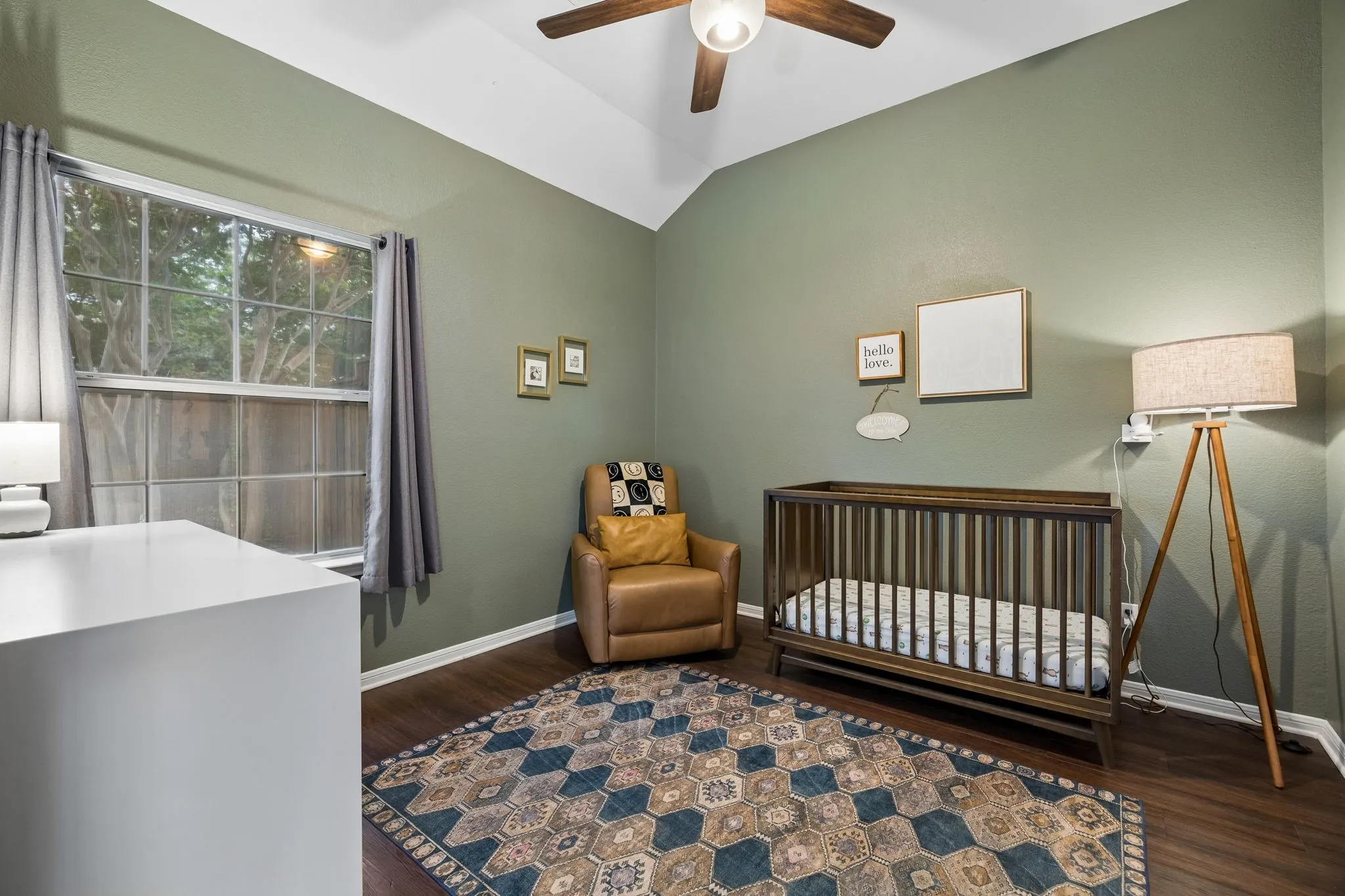 Single Family Residence For Sale in Collin County , 3104 Congress Avenue, Plano, Texas 75025, 3 Bedroom, 3 Bathroom, 2 Garage spaces, 2,463 Sqft, built in 1992, mls#21313761, Real Estate Agent in Plano, Homes For Sale in Collin county, Homes For Sale in Plano, Realtor in Plano Texas, Real Estate Brokerage Independent Realty Texas, Luminita Cordes Realtor