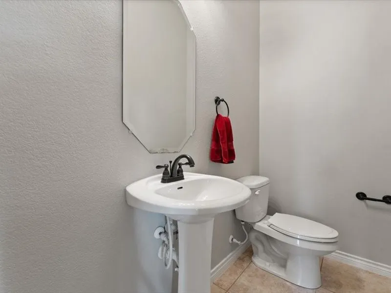 Downstairs guest bathroom