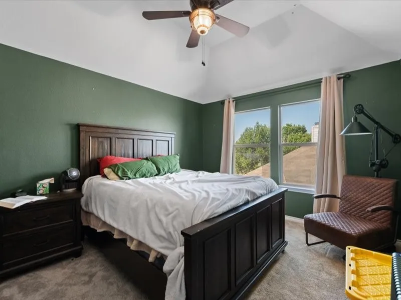 Additional bedroom