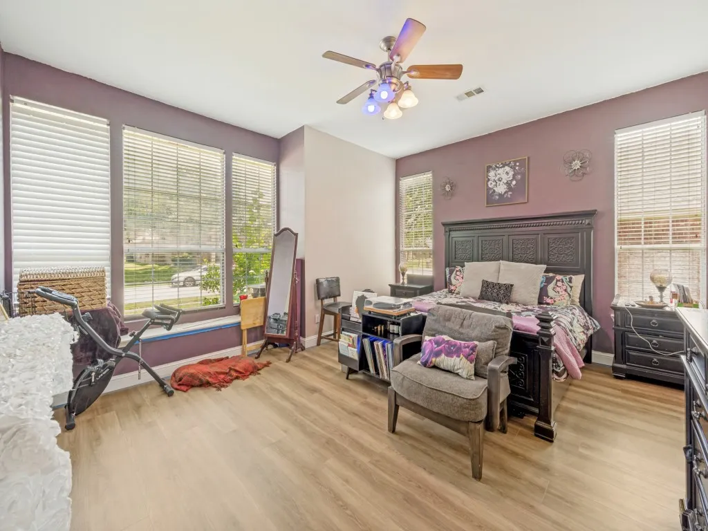 Single Family Residence For Sale in Denton County , 12519 Alfa Romeo Way, Frisco, Texas 75033, 5 Bedroom, 4 Bathroom, 2 Garage spaces, 3,685 Sqft, built in 2002, mls#21326175, Real Estate Agent in Frisco, Homes For Sale in Denton county, Homes For Sale in Frisco, Realtor in Frisco Texas, Real Estate Brokerage Independent Realty Texas, Luminita Cordes Realtor