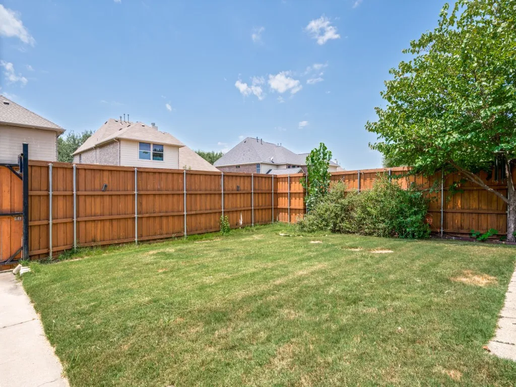 Single Family Residence For Sale in Denton County , 12519 Alfa Romeo Way, Frisco, Texas 75033, 5 Bedroom, 4 Bathroom, 2 Garage spaces, 3,685 Sqft, built in 2002, mls#21326175, Real Estate Agent in Frisco, Homes For Sale in Denton county, Homes For Sale in Frisco, Realtor in Frisco Texas, Real Estate Brokerage Independent Realty Texas, Luminita Cordes Realtor