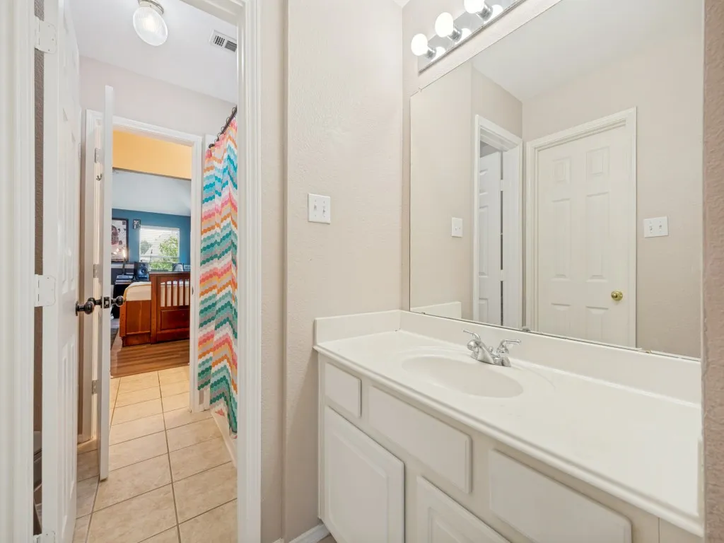 Single Family Residence For Sale in Denton County , 12519 Alfa Romeo Way, Frisco, Texas 75033, 5 Bedroom, 4 Bathroom, 2 Garage spaces, 3,685 Sqft, built in 2002, mls#21326175, Real Estate Agent in Frisco, Homes For Sale in Denton county, Homes For Sale in Frisco, Realtor in Frisco Texas, Real Estate Brokerage Independent Realty Texas, Luminita Cordes Realtor