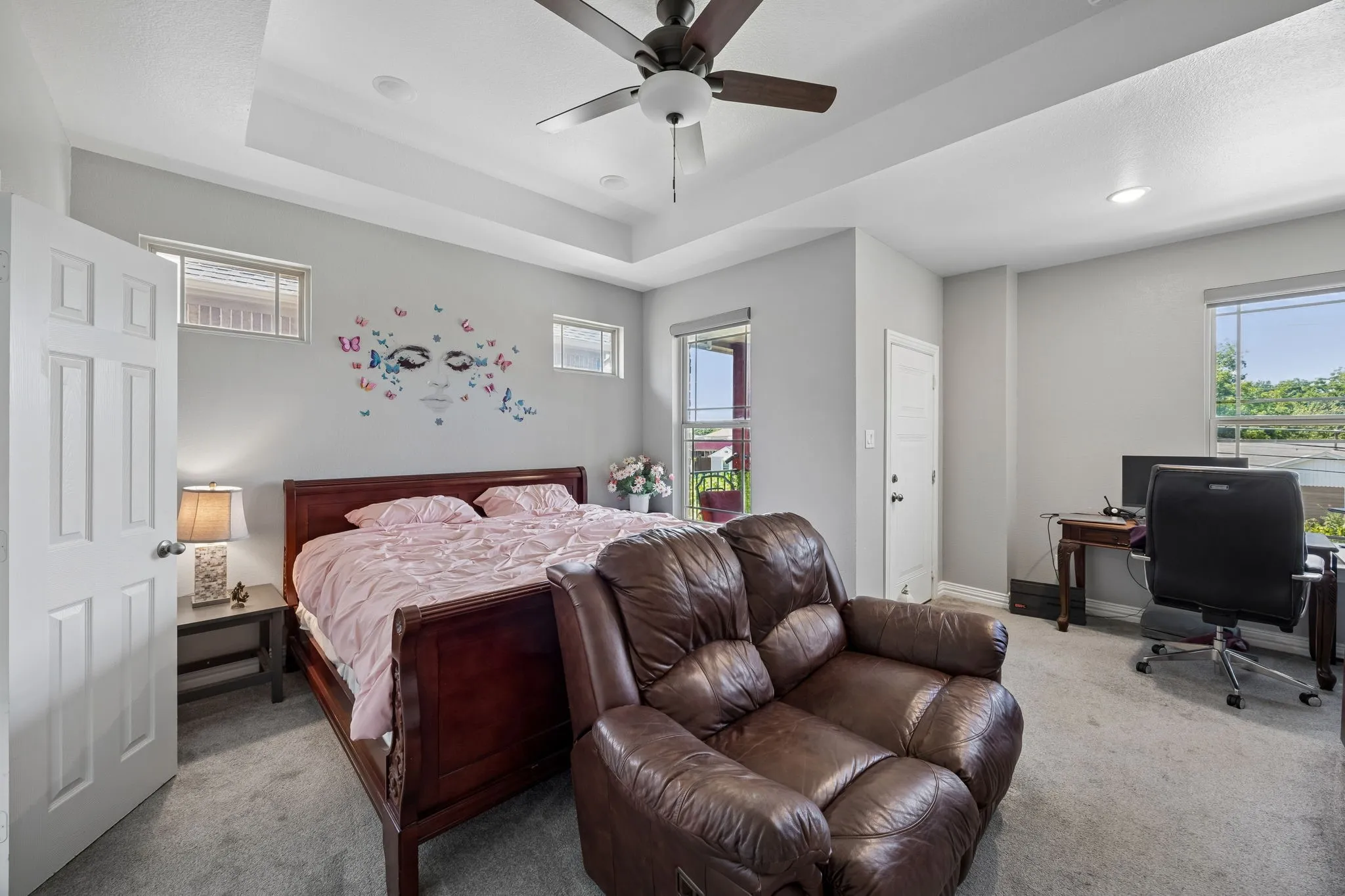 Single Family Residence For Sale in Dallas County , 431 W Pioneer Drive, Irving, Texas 75061, 4 Bedroom, 3 Bathroom, 2 Garage spaces, 2,632 Sqft, built in 2020, mls#21325959, Real Estate Agent in Irving, Homes For Sale in Dallas county, Homes For Sale in Irving, Realtor in Irving Texas, Real Estate Brokerage Independent Realty Texas, Luminita Cordes Realtor