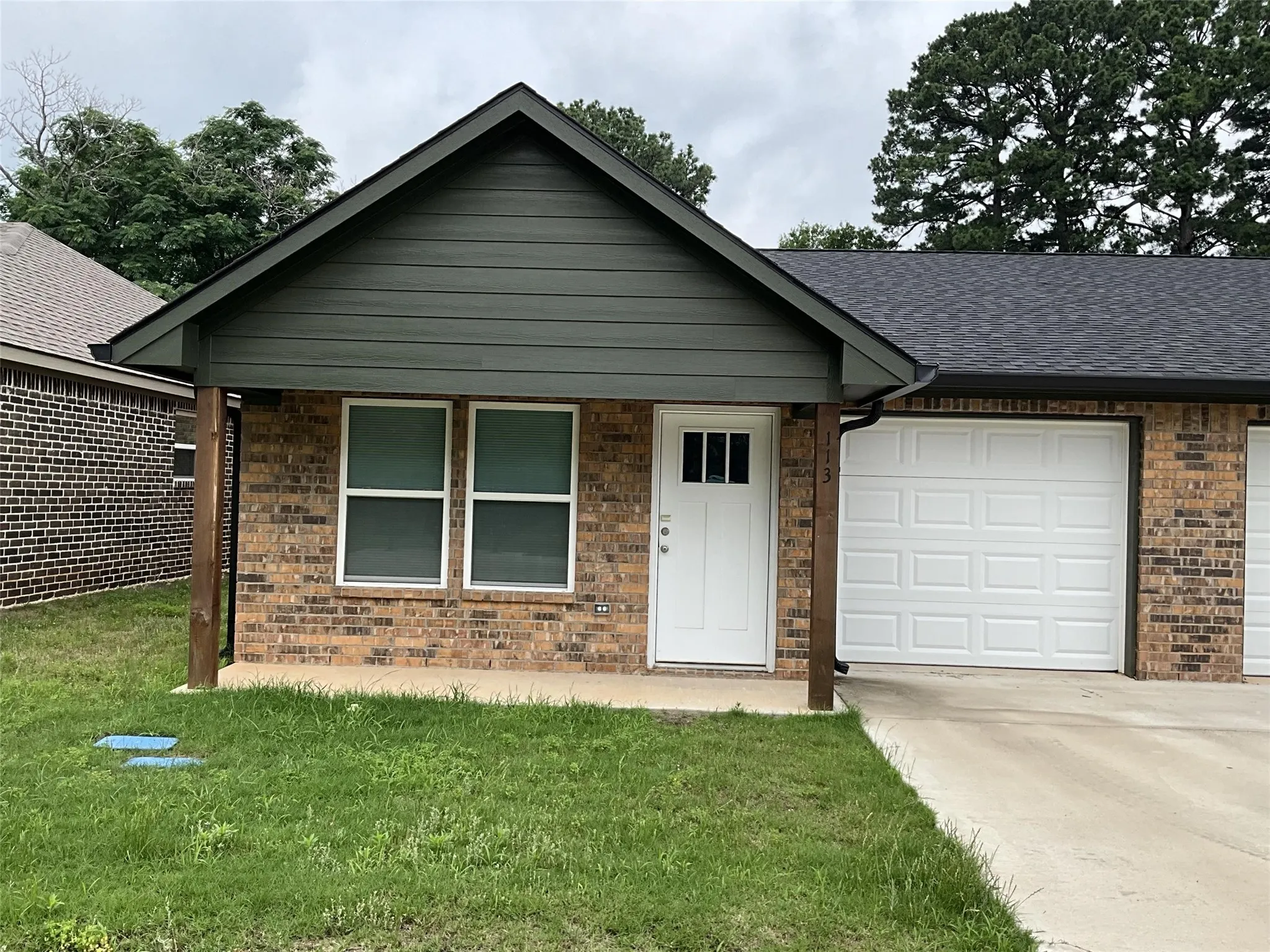 Duplex For Rent in Wood County , 113 Isabella Street, Mineola, Texas 75773, 3 Bedroom, 2 Bathroom, 1 Garage spaces, 1,085 Sqft, built in 2022, mls#21329377, Real Estate Agent in Mineola, Homes For Rent in Wood county, Homes For Rent in Mineola, Realtor in Mineola Texas, Real Estate Brokerage Independent Realty Texas, Luminita Cordes Realtor