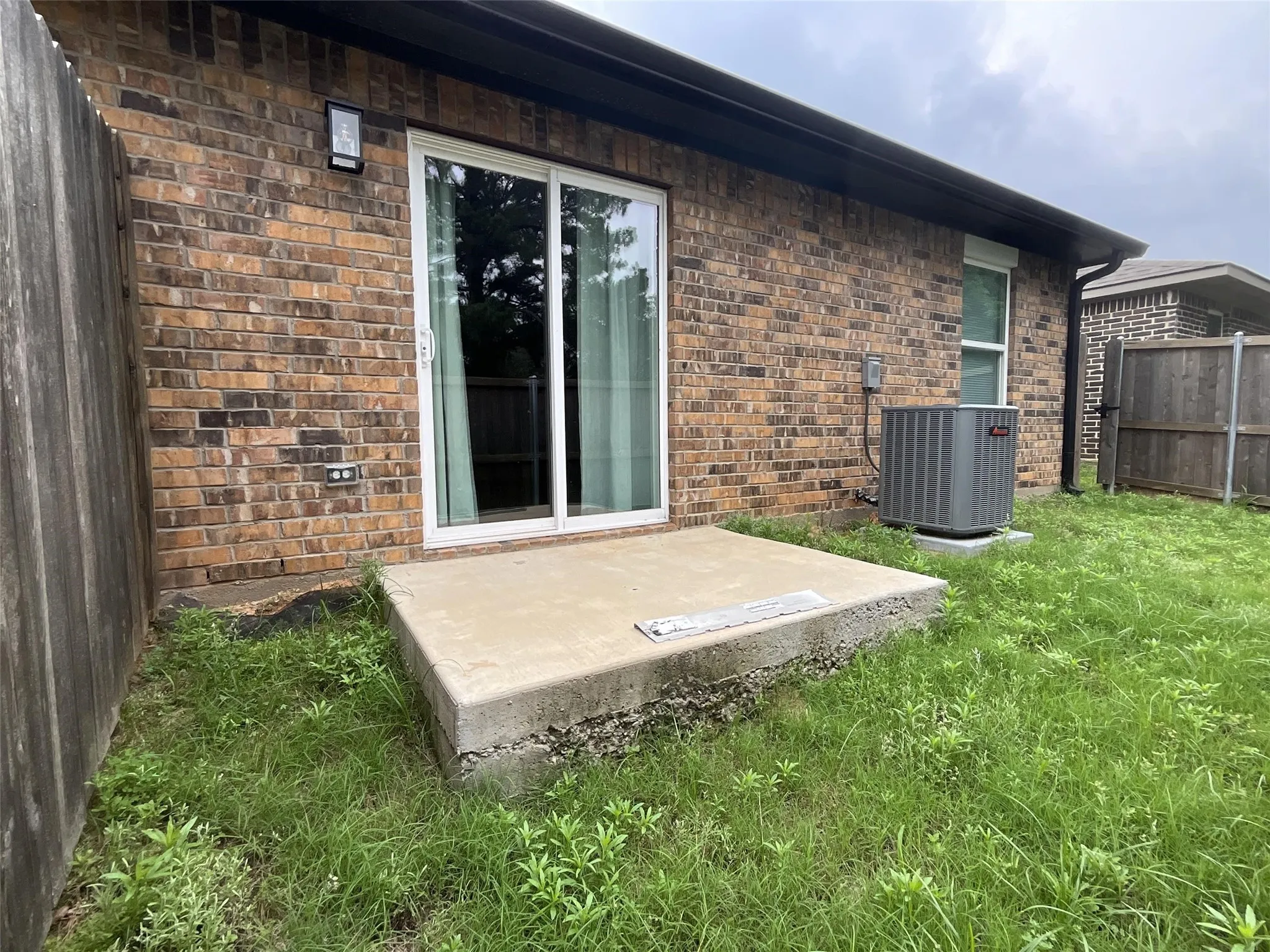 Duplex For Rent in Wood County , 113 Isabella Street, Mineola, Texas 75773, 3 Bedroom, 2 Bathroom, 1 Garage spaces, 1,085 Sqft, built in 2022, mls#21329377, Real Estate Agent in Mineola, Homes For Rent in Wood county, Homes For Rent in Mineola, Realtor in Mineola Texas, Real Estate Brokerage Independent Realty Texas, Luminita Cordes Realtor