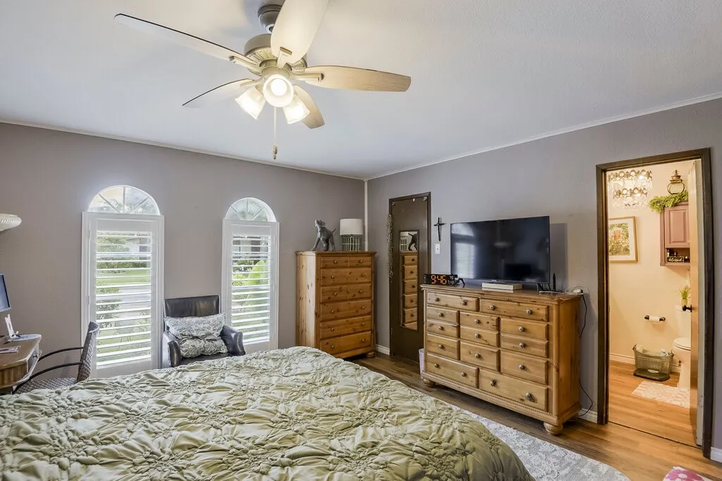 Single Family Residence For Sale in Dallas County , 705 Bluebonnet Drive, Grand Prairie, Texas 75052, 3 Bedroom, 2 Bathroom, 2 Garage spaces, 1,880 Sqft, built in 1972, mls#21329390, Real Estate Agent in Grand Prairie, Homes For Sale in Dallas county, Homes For Sale in Grand Prairie, Realtor in Grand Prairie Texas, Real Estate Brokerage Independent Realty Texas, Luminita Cordes Realtor