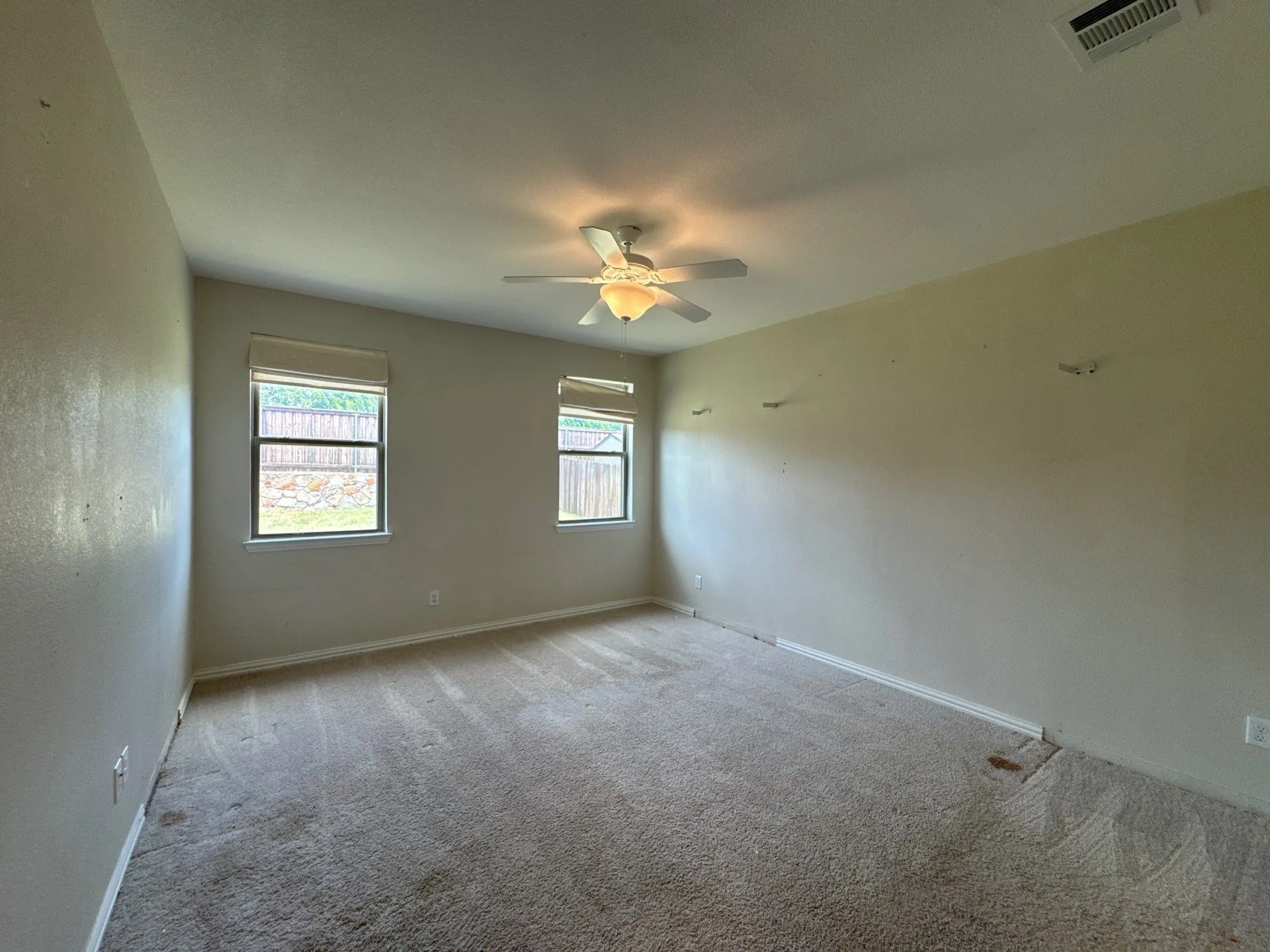 Single Family Residence For Sale in Kaufman County , 1748 Sheldon Drive, Forney, Texas 75126, 5 Bedroom, 4 Bathroom, 3 Garage spaces, 3,185 Sqft, built in 2022, mls#21329050, Real Estate Agent in Forney, Homes For Sale in Kaufman county, Homes For Sale in Forney, Realtor in Forney Texas, Real Estate Brokerage Independent Realty Texas, Luminita Cordes Realtor