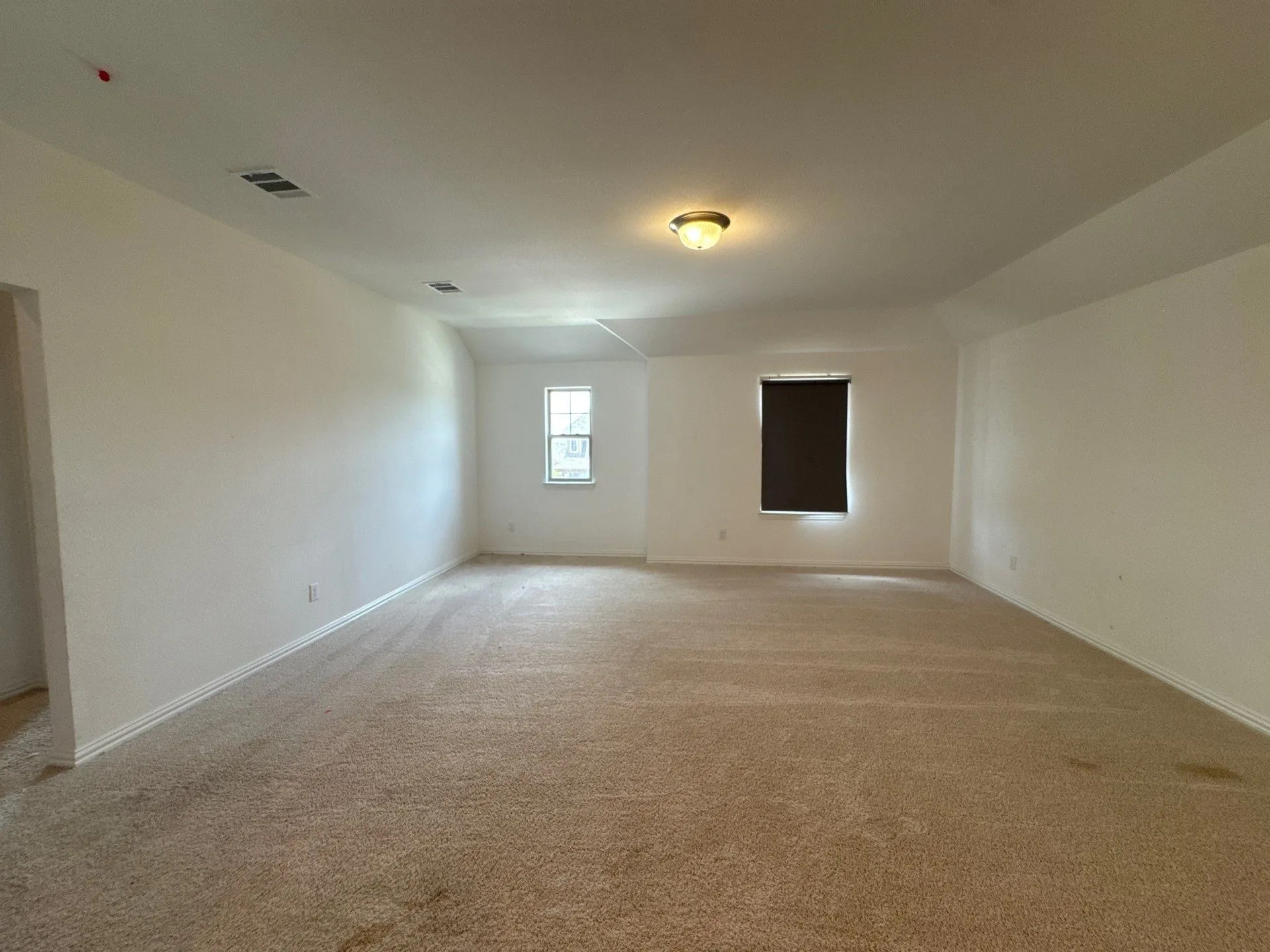 Single Family Residence For Sale in Kaufman County , 1748 Sheldon Drive, Forney, Texas 75126, 5 Bedroom, 4 Bathroom, 3 Garage spaces, 3,185 Sqft, built in 2022, mls#21329050, Real Estate Agent in Forney, Homes For Sale in Kaufman county, Homes For Sale in Forney, Realtor in Forney Texas, Real Estate Brokerage Independent Realty Texas, Luminita Cordes Realtor