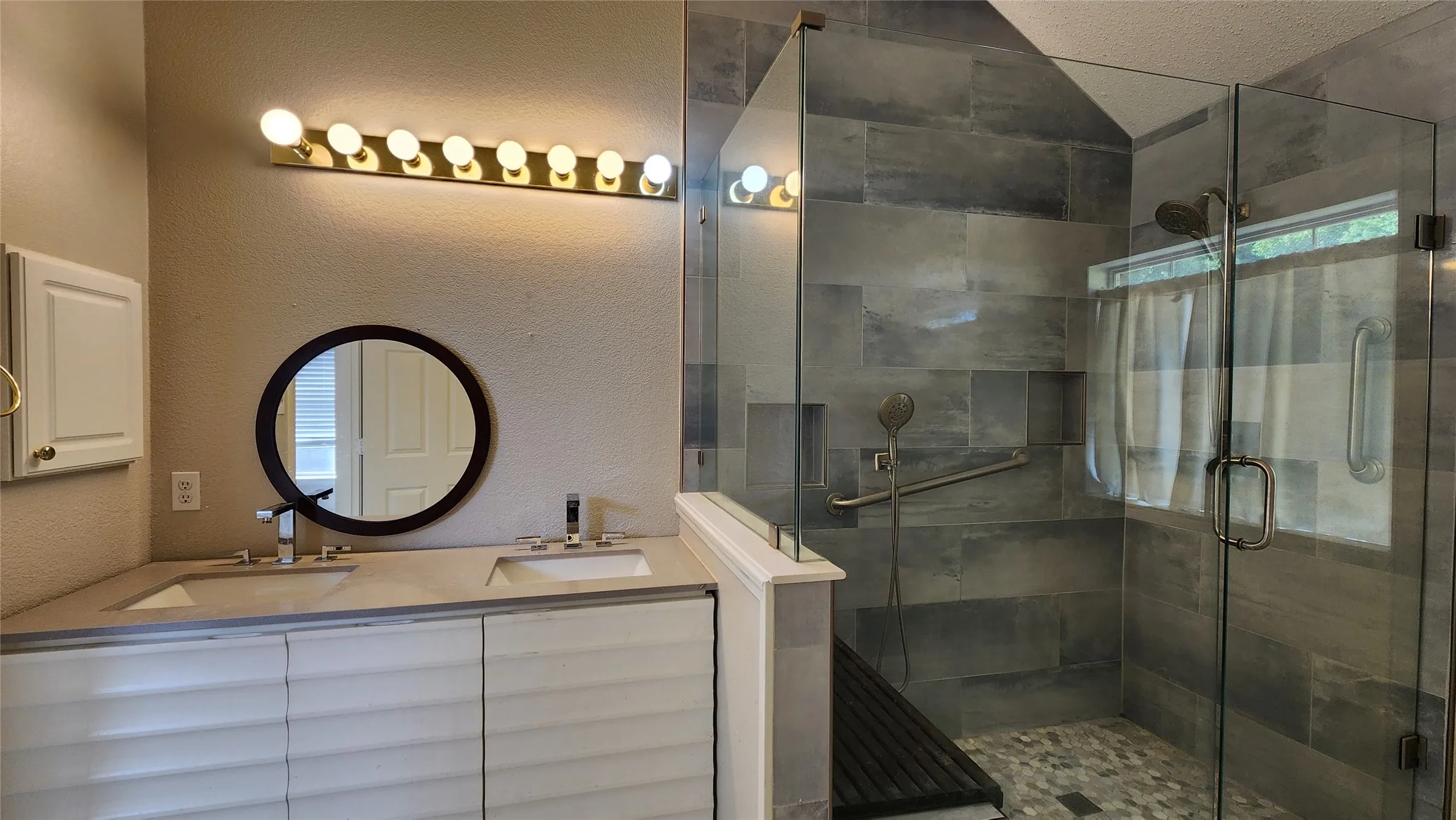 Single Family Residence For Rent in Collin County , 3408 Mosswood Drive, Plano, Texas 75074, 4 Bedroom, 2 Bathroom, 2 Garage spaces, 2,222 Sqft, built in 2001, mls#21328244, Real Estate Agent in Plano, Homes For Rent in Collin county, Homes For Rent in Plano, Realtor in Plano Texas, Real Estate Brokerage Independent Realty Texas, Luminita Cordes Realtor