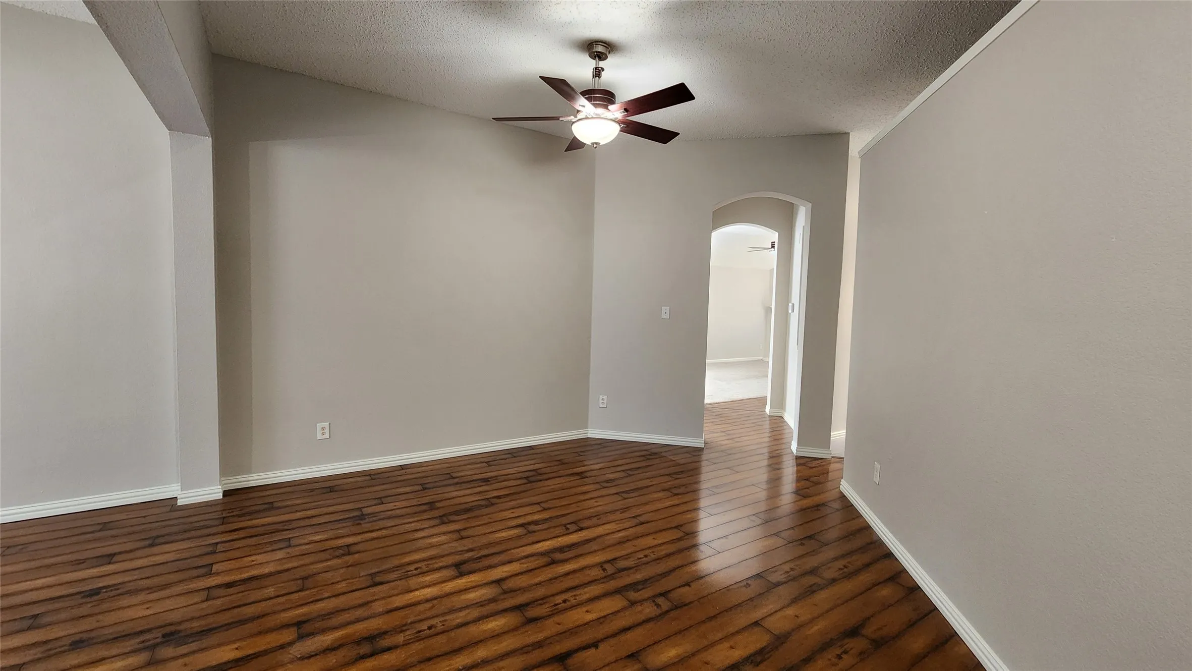 Single Family Residence For Rent in Collin County , 3408 Mosswood Drive, Plano, Texas 75074, 4 Bedroom, 2 Bathroom, 2 Garage spaces, 2,222 Sqft, built in 2001, mls#21328244, Real Estate Agent in Plano, Homes For Rent in Collin county, Homes For Rent in Plano, Realtor in Plano Texas, Real Estate Brokerage Independent Realty Texas, Luminita Cordes Realtor