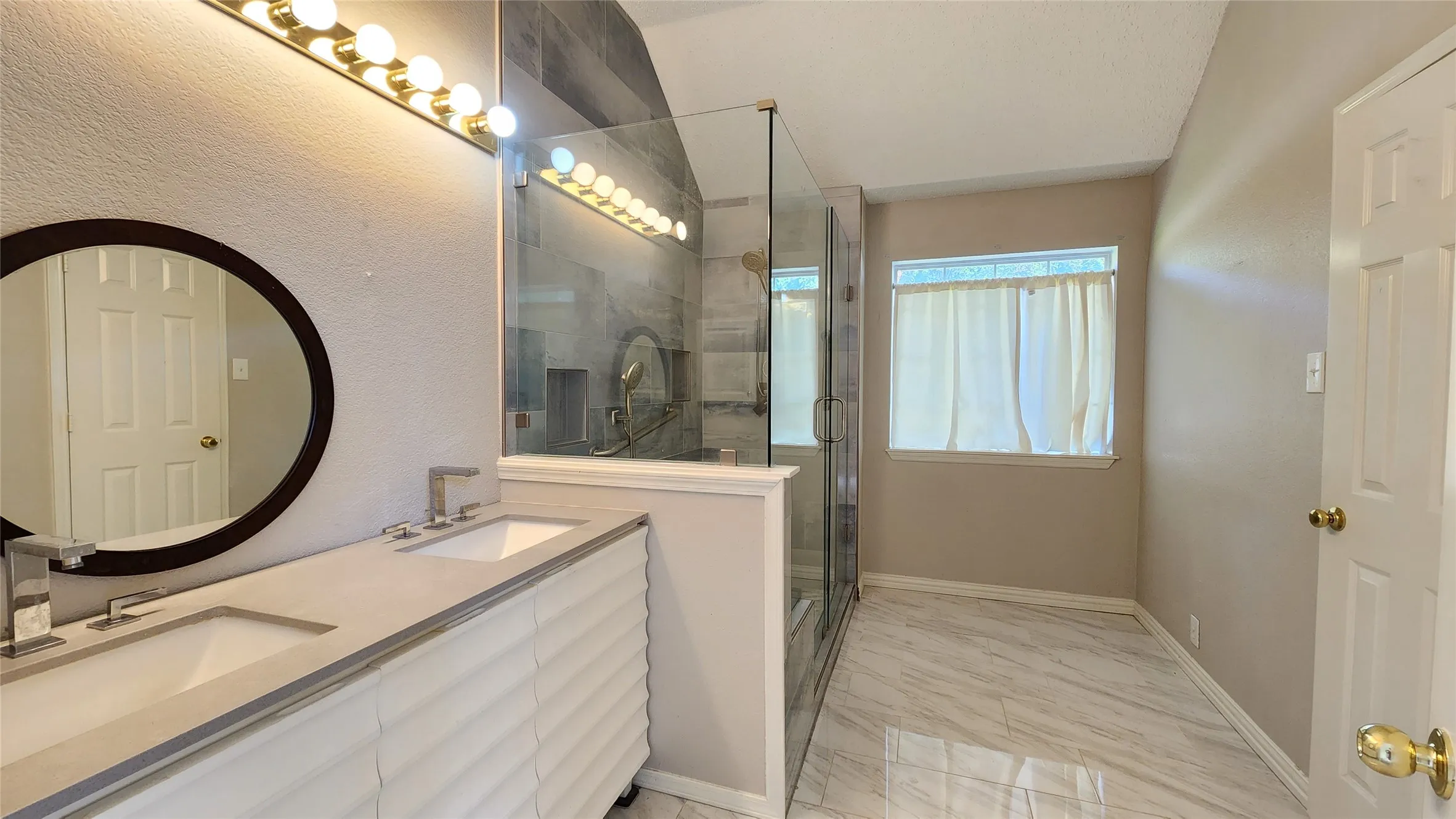 Single Family Residence For Rent in Collin County , 3408 Mosswood Drive, Plano, Texas 75074, 4 Bedroom, 2 Bathroom, 2 Garage spaces, 2,222 Sqft, built in 2001, mls#21328244, Real Estate Agent in Plano, Homes For Rent in Collin county, Homes For Rent in Plano, Realtor in Plano Texas, Real Estate Brokerage Independent Realty Texas, Luminita Cordes Realtor