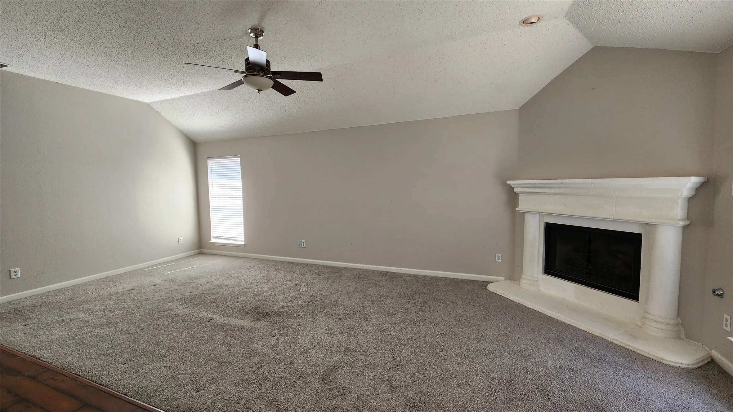 Single Family Residence For Rent in Collin County , 3408 Mosswood Drive, Plano, Texas 75074, 4 Bedroom, 2 Bathroom, 2 Garage spaces, 2,222 Sqft, built in 2001, mls#21328244, Real Estate Agent in Plano, Homes For Rent in Collin county, Homes For Rent in Plano, Realtor in Plano Texas, Real Estate Brokerage Independent Realty Texas, Luminita Cordes Realtor