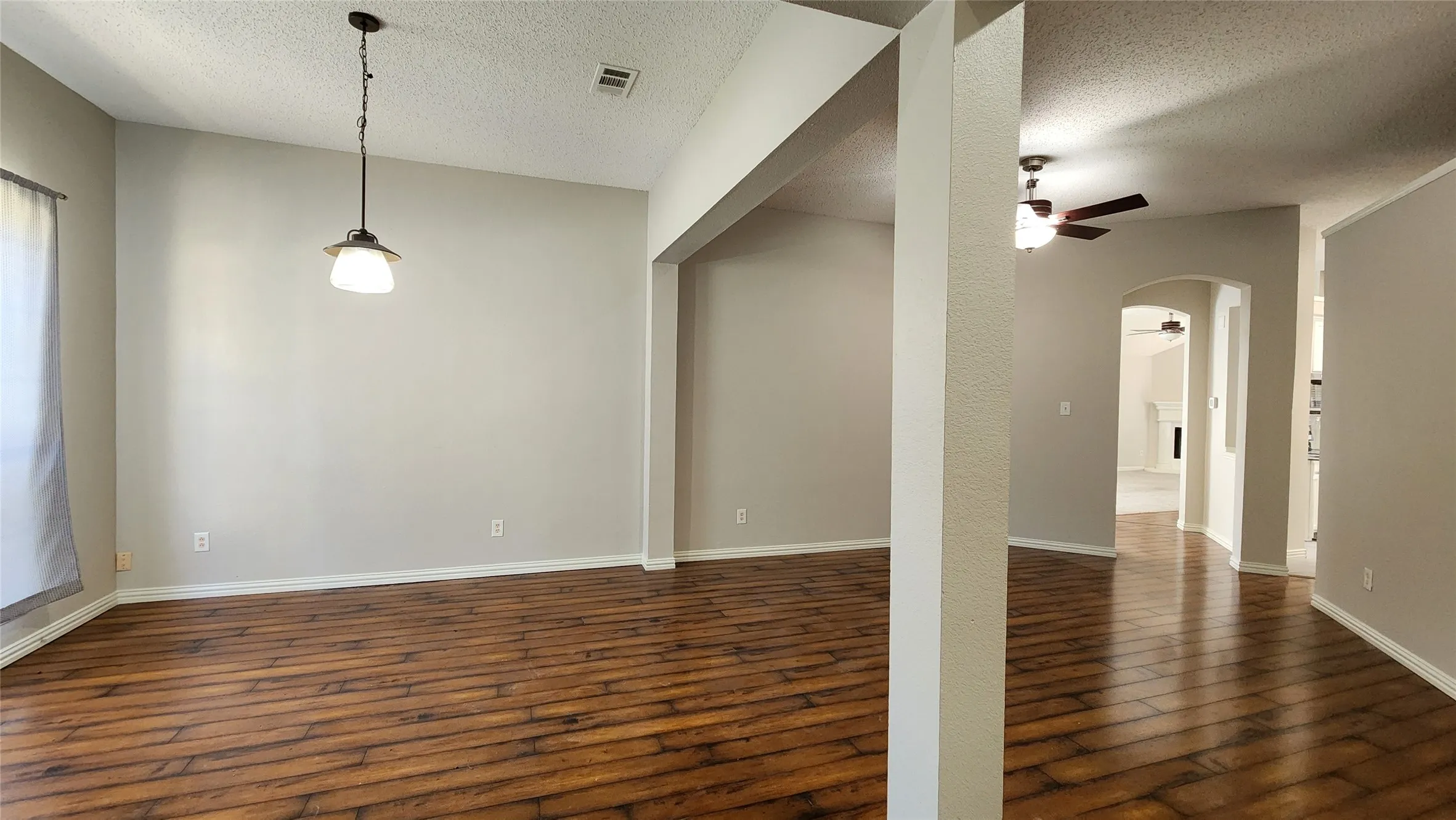 Single Family Residence For Rent in Collin County , 3408 Mosswood Drive, Plano, Texas 75074, 4 Bedroom, 2 Bathroom, 2 Garage spaces, 2,222 Sqft, built in 2001, mls#21328244, Real Estate Agent in Plano, Homes For Rent in Collin county, Homes For Rent in Plano, Realtor in Plano Texas, Real Estate Brokerage Independent Realty Texas, Luminita Cordes Realtor