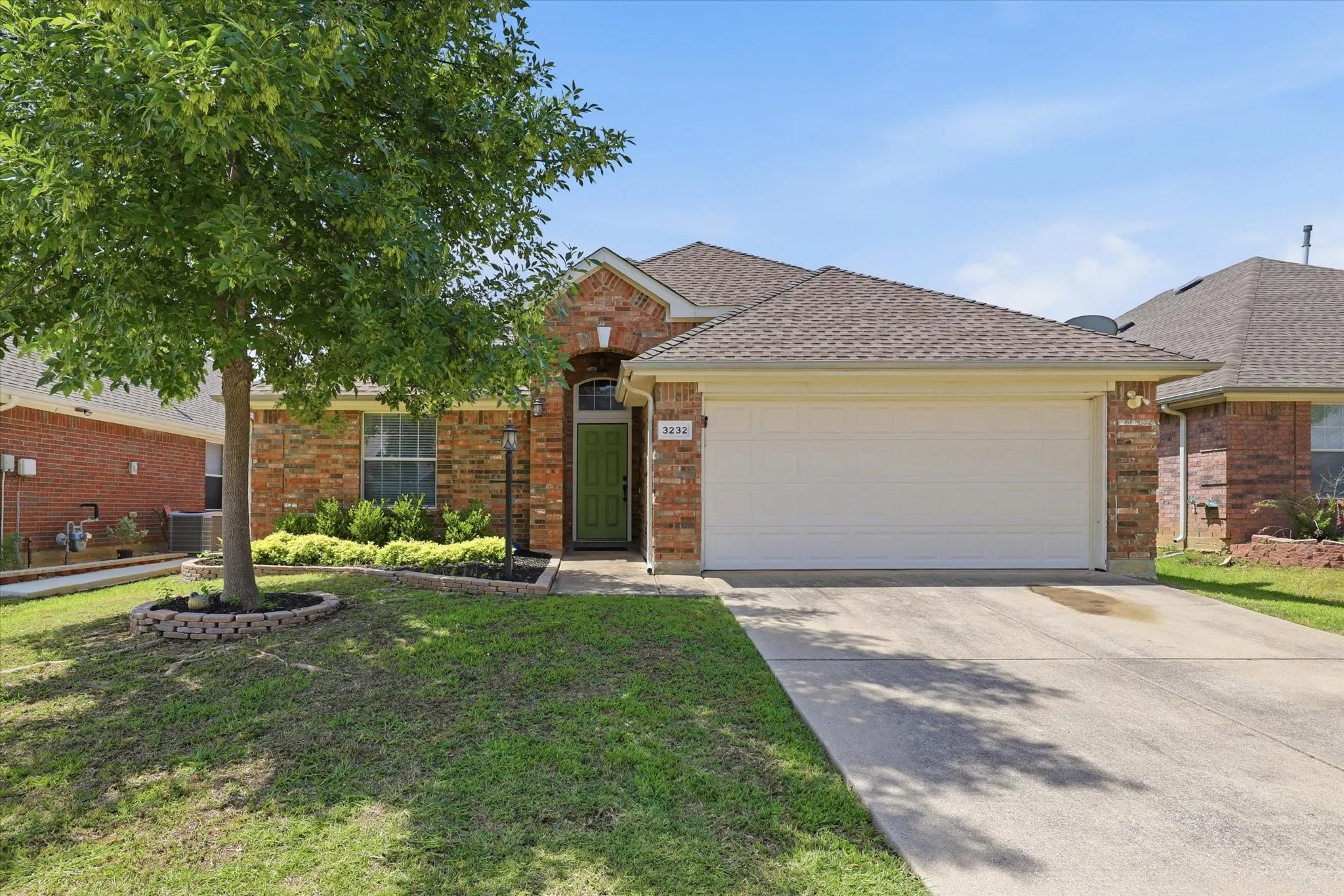 Single Family Residence For Sale in Tarrant County , 3232 Chesington Drive, Fort Worth, Texas 76137, 4 Bedroom, 2 Bathroom, 2 Garage spaces, 1,920 Sqft, built in 2006, mls#21328542, Real Estate Agent in Fort Worth, Homes For Sale in Tarrant county, Homes For Sale in Fort Worth, Realtor in Fort Worth Texas, Real Estate Brokerage Independent Realty Texas, Luminita Cordes Realtor