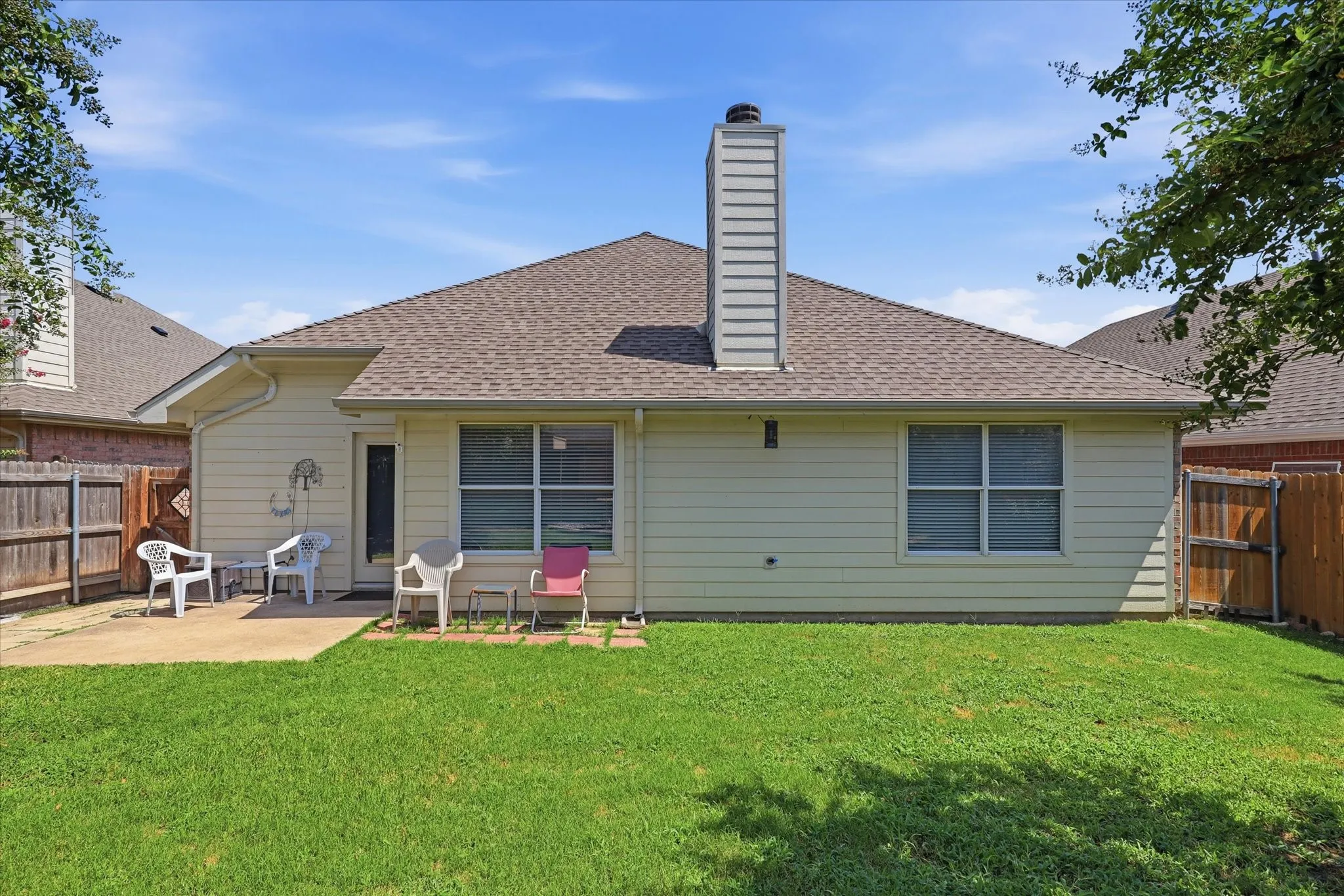 Single Family Residence For Sale in Tarrant County , 3232 Chesington Drive, Fort Worth, Texas 76137, 4 Bedroom, 2 Bathroom, 2 Garage spaces, 1,920 Sqft, built in 2006, mls#21328542, Real Estate Agent in Fort Worth, Homes For Sale in Tarrant county, Homes For Sale in Fort Worth, Realtor in Fort Worth Texas, Real Estate Brokerage Independent Realty Texas, Luminita Cordes Realtor