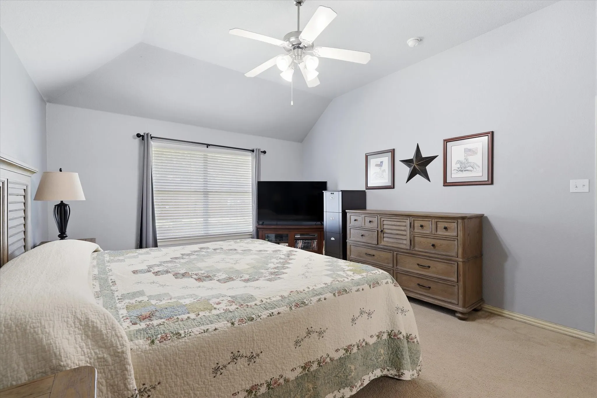 Single Family Residence For Sale in Tarrant County , 3232 Chesington Drive, Fort Worth, Texas 76137, 4 Bedroom, 2 Bathroom, 2 Garage spaces, 1,920 Sqft, built in 2006, mls#21328542, Real Estate Agent in Fort Worth, Homes For Sale in Tarrant county, Homes For Sale in Fort Worth, Realtor in Fort Worth Texas, Real Estate Brokerage Independent Realty Texas, Luminita Cordes Realtor
