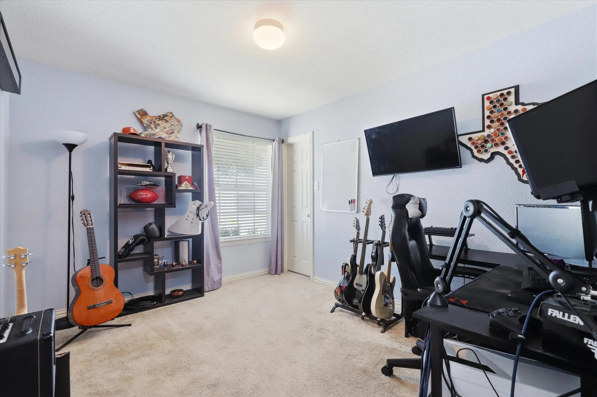 Single Family Residence For Sale in Tarrant County , 3232 Chesington Drive, Fort Worth, Texas 76137, 4 Bedroom, 2 Bathroom, 2 Garage spaces, 1,920 Sqft, built in 2006, mls#21328542, Real Estate Agent in Fort Worth, Homes For Sale in Tarrant county, Homes For Sale in Fort Worth, Realtor in Fort Worth Texas, Real Estate Brokerage Independent Realty Texas, Luminita Cordes Realtor