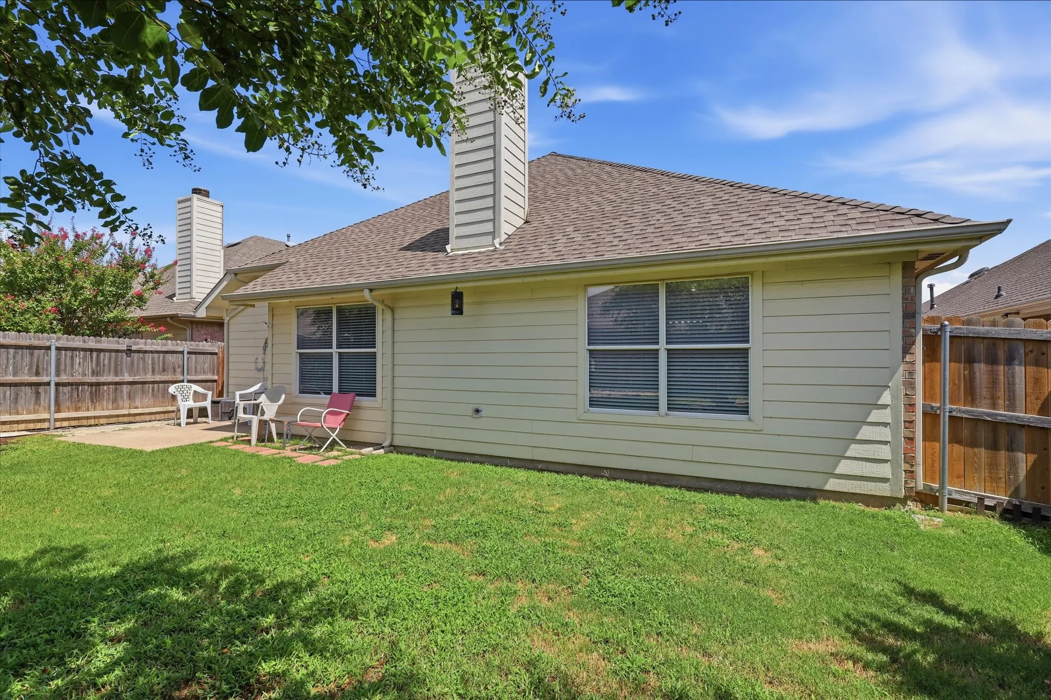 Single Family Residence For Sale in Tarrant County , 3232 Chesington Drive, Fort Worth, Texas 76137, 4 Bedroom, 2 Bathroom, 2 Garage spaces, 1,920 Sqft, built in 2006, mls#21328542, Real Estate Agent in Fort Worth, Homes For Sale in Tarrant county, Homes For Sale in Fort Worth, Realtor in Fort Worth Texas, Real Estate Brokerage Independent Realty Texas, Luminita Cordes Realtor