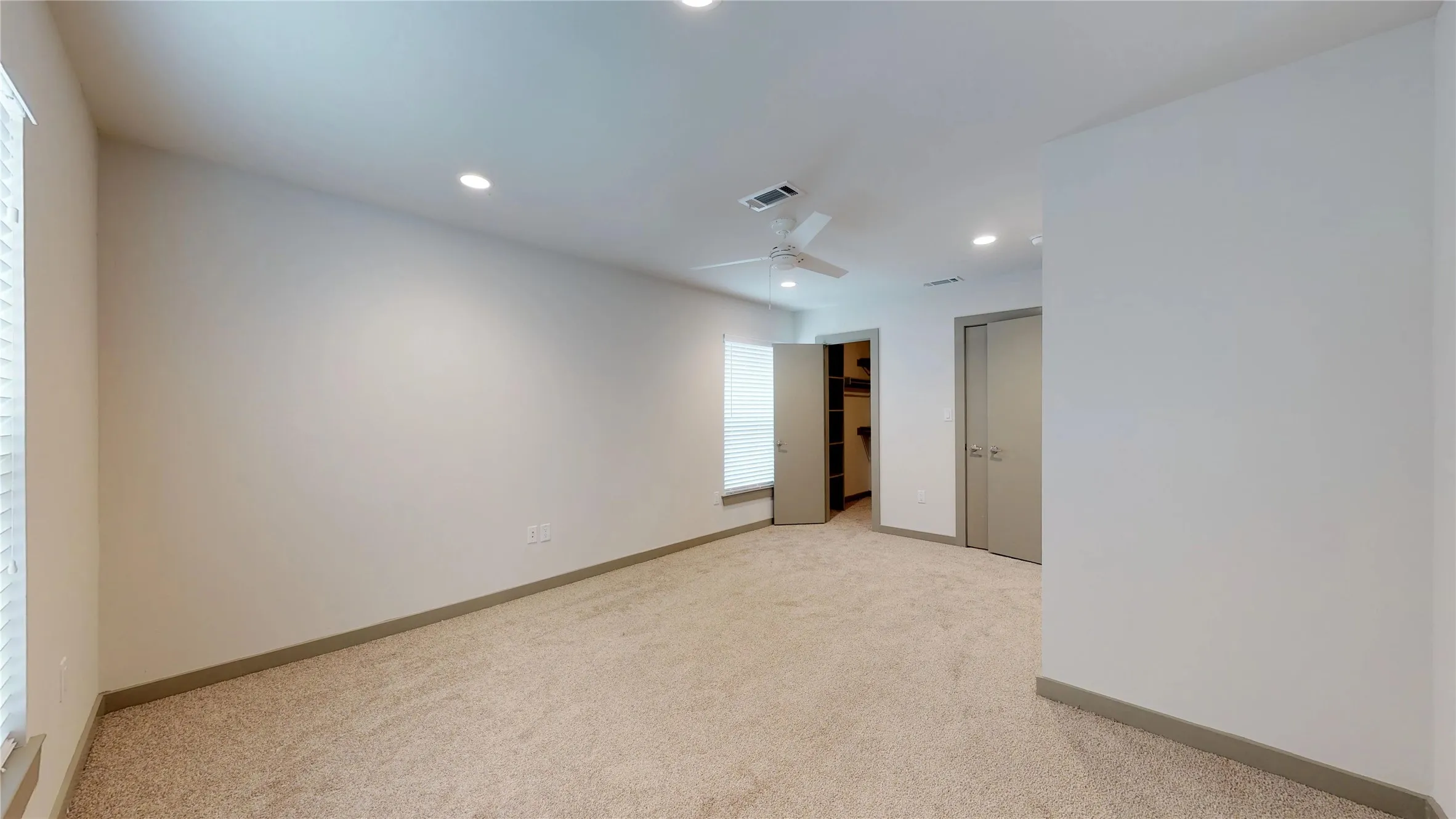 Apartment For Rent in Dallas County , 6304 Prospect Avenue 210, Dallas, Texas 75214, 1 Bedroom, 1 Bathroom, Garage spaces, 813 Sqft, built in 1945, mls#21329399, Real Estate Agent in Dallas, Homes For Rent in Dallas county, Homes For Rent in Dallas, Realtor in Dallas Texas, Real Estate Brokerage Independent Realty Texas, Luminita Cordes Realtor