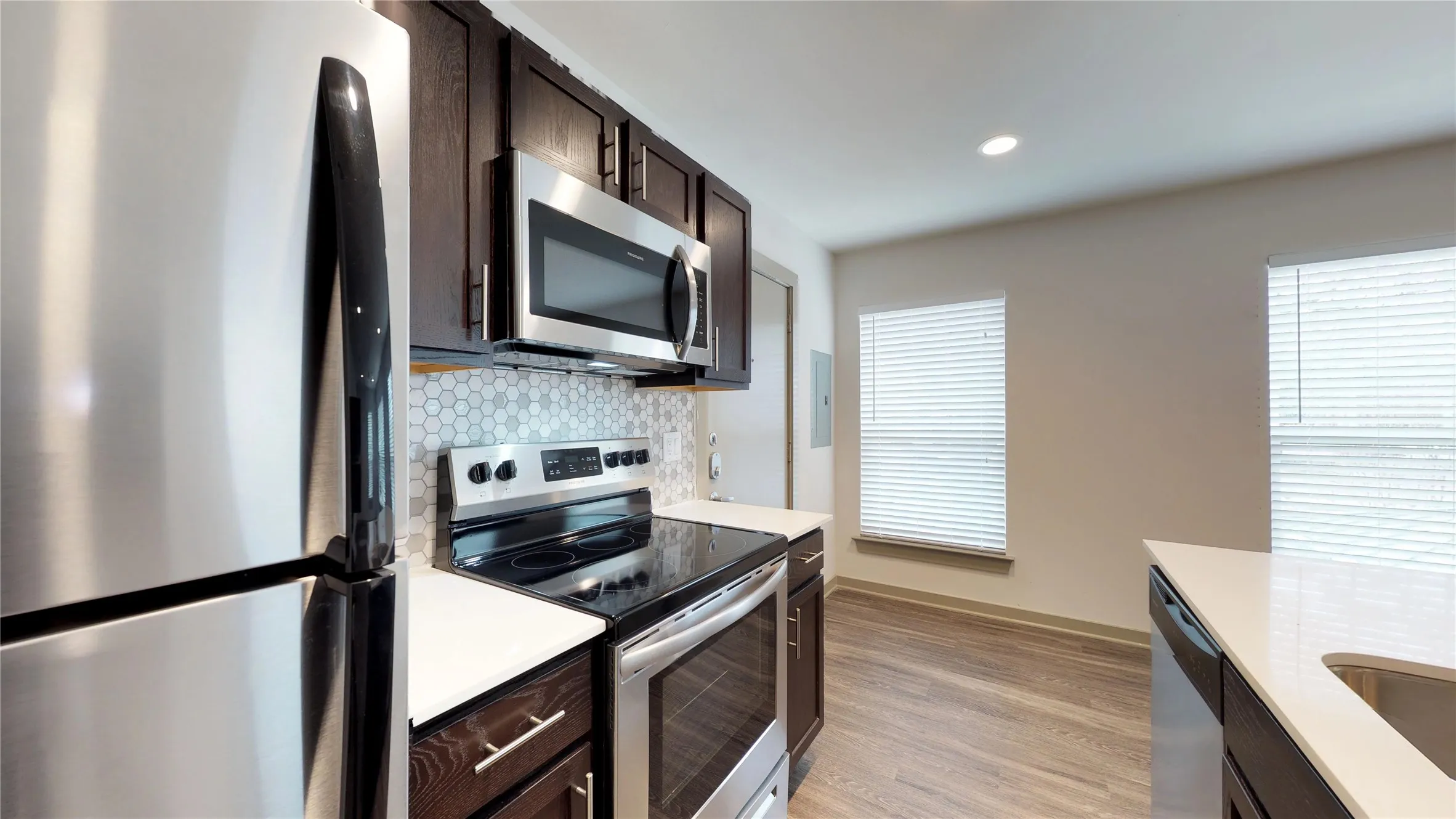 Apartment For Rent in Dallas County , 6304 Prospect Avenue 210, Dallas, Texas 75214, 1 Bedroom, 1 Bathroom, Garage spaces, 813 Sqft, built in 1945, mls#21329399, Real Estate Agent in Dallas, Homes For Rent in Dallas county, Homes For Rent in Dallas, Realtor in Dallas Texas, Real Estate Brokerage Independent Realty Texas, Luminita Cordes Realtor