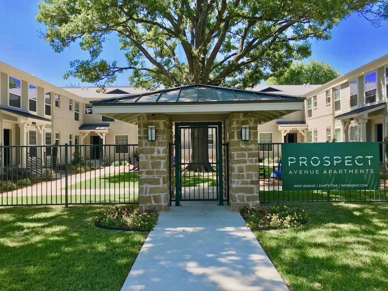Apartment For Rent in Dallas County , 6304 Prospect Avenue 210, Dallas, Texas 75214, 1 Bedroom, 1 Bathroom, Garage spaces, 813 Sqft, built in 1945, mls#21329399, Real Estate Agent in Dallas, Homes For Rent in Dallas county, Homes For Rent in Dallas, Realtor in Dallas Texas, Real Estate Brokerage Independent Realty Texas, Luminita Cordes Realtor