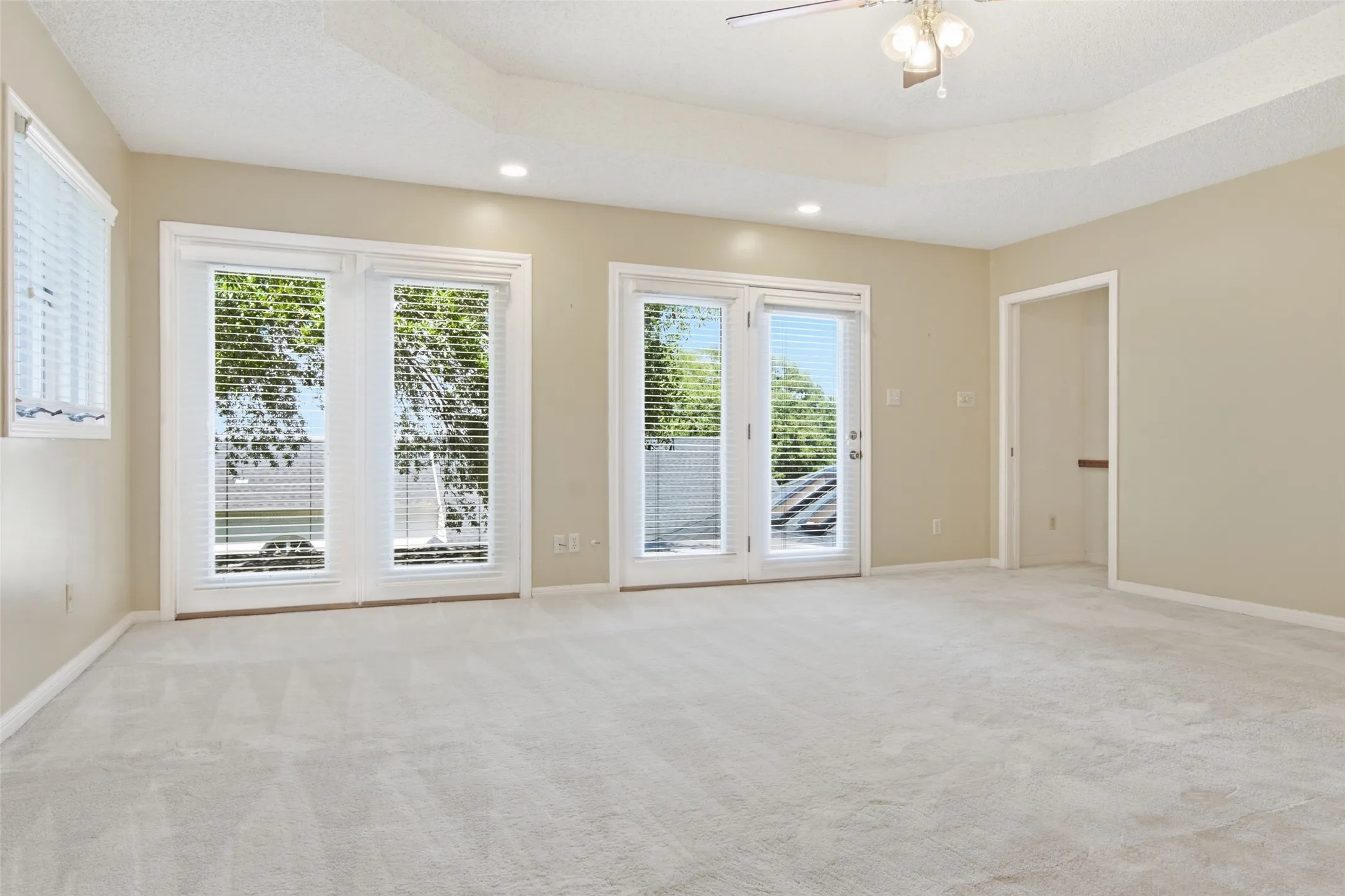 Single Family Residence For Sale in Smith County , 1601 Brandywine Drive, Tyler, Texas 75703, 4 Bedroom, 3 Bathroom, 2 Garage spaces, 3,400 Sqft, built in 1984, Price $540,000, mls#21311916, Real Estate Agent in Tyler, Homes For Sale in Smith county, Homes For Sale in Tyler, Realtor in Tyler Texas, Real Estate Brokerage Independent Realty Texas, Luminita Cordes Realtor