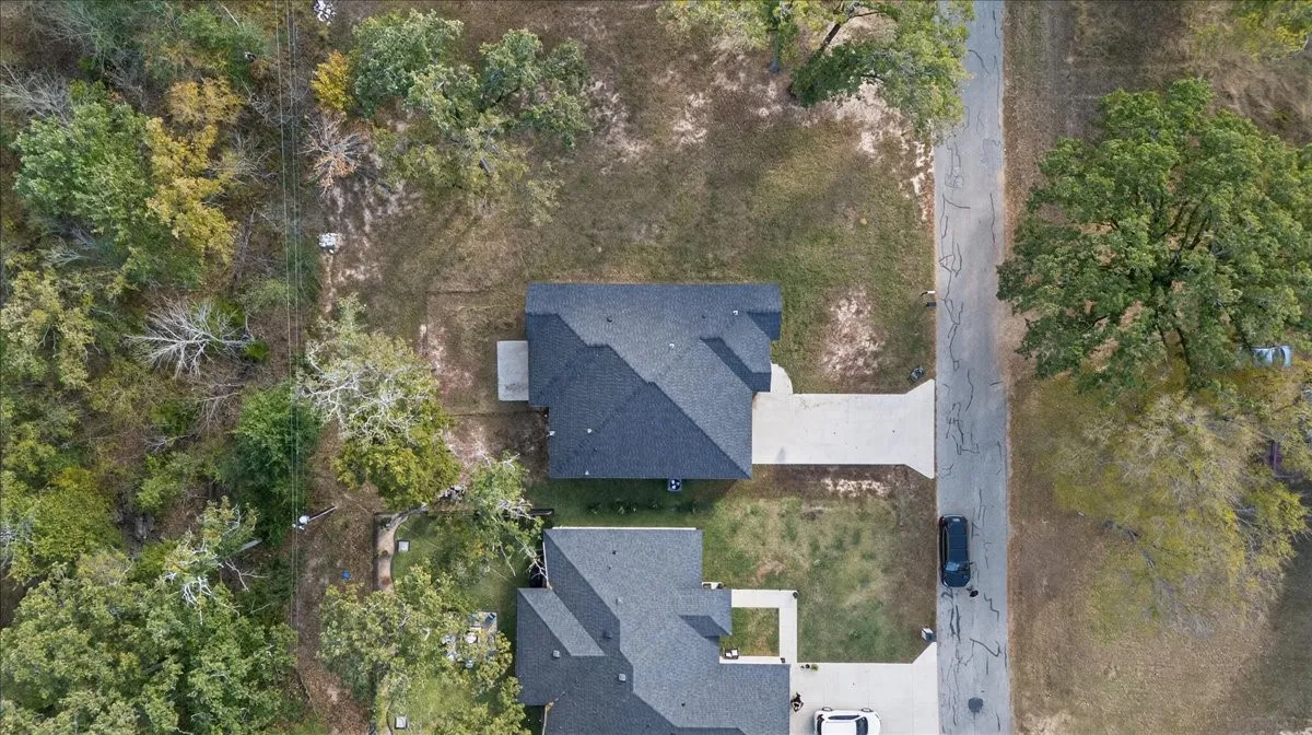 Single Family Residence For Sale in Henderson County , 206 Parkside Drive, Trinidad, Texas 75163, 3 Bedroom, 2 Bathroom, 2 Garage spaces, 1,545 Sqft, built in 2023, mls#21329436, Real Estate Agent in Trinidad, Homes For Sale in Henderson county, Homes For Sale in Trinidad, Realtor in Trinidad Texas, Real Estate Brokerage Independent Realty Texas, Luminita Cordes Realtor