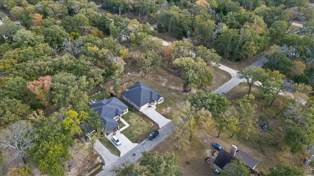 Single Family Residence For Sale in Henderson County , 206 Parkside Drive, Trinidad, Texas 75163, 3 Bedroom, 2 Bathroom, 2 Garage spaces, 1,545 Sqft, built in 2023, mls#21329436, Real Estate Agent in Trinidad, Homes For Sale in Henderson county, Homes For Sale in Trinidad, Realtor in Trinidad Texas, Real Estate Brokerage Independent Realty Texas, Luminita Cordes Realtor