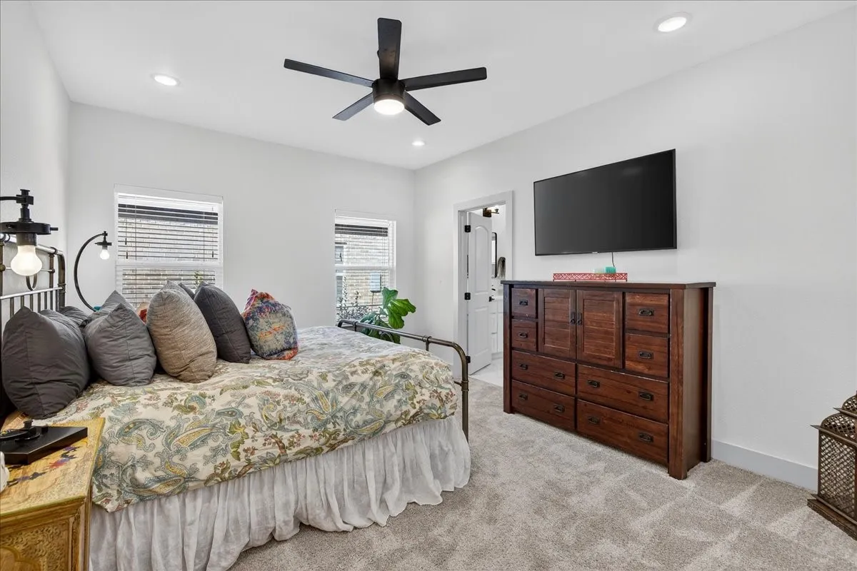 Single Family Residence For Sale in Henderson County , 206 Parkside Drive, Trinidad, Texas 75163, 3 Bedroom, 2 Bathroom, 2 Garage spaces, 1,545 Sqft, built in 2023, mls#21329436, Real Estate Agent in Trinidad, Homes For Sale in Henderson county, Homes For Sale in Trinidad, Realtor in Trinidad Texas, Real Estate Brokerage Independent Realty Texas, Luminita Cordes Realtor