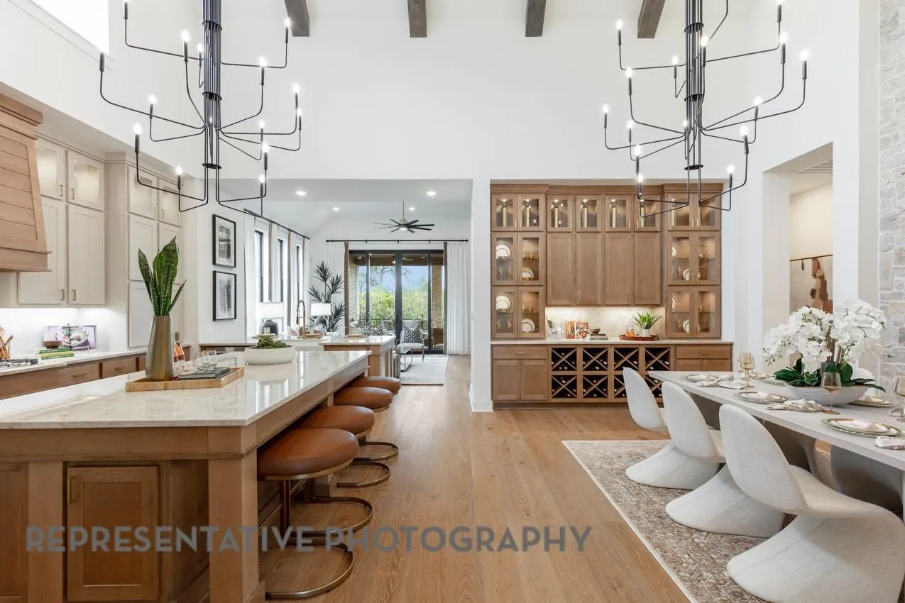 Kitchen/Dining Area