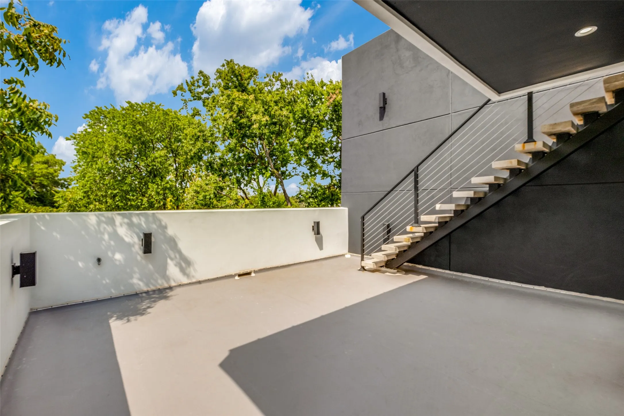 For Sale in Dallas County , 809 Bayonne Street, Dallas, Texas 75212, 10 Bedrooms, 10 Bathrooms, 2 Garage spaces, 0 Sqft, built in 2024, Price $1,800,000, mls#21328254, Real Estate Agent in Dallas, Homes For Sale in Dallas county, Homes For Sale in Dallas, Realtor in Dallas Texas, Real Estate Brokerage Independent Realty Texas, Luminita Cordes Realtor