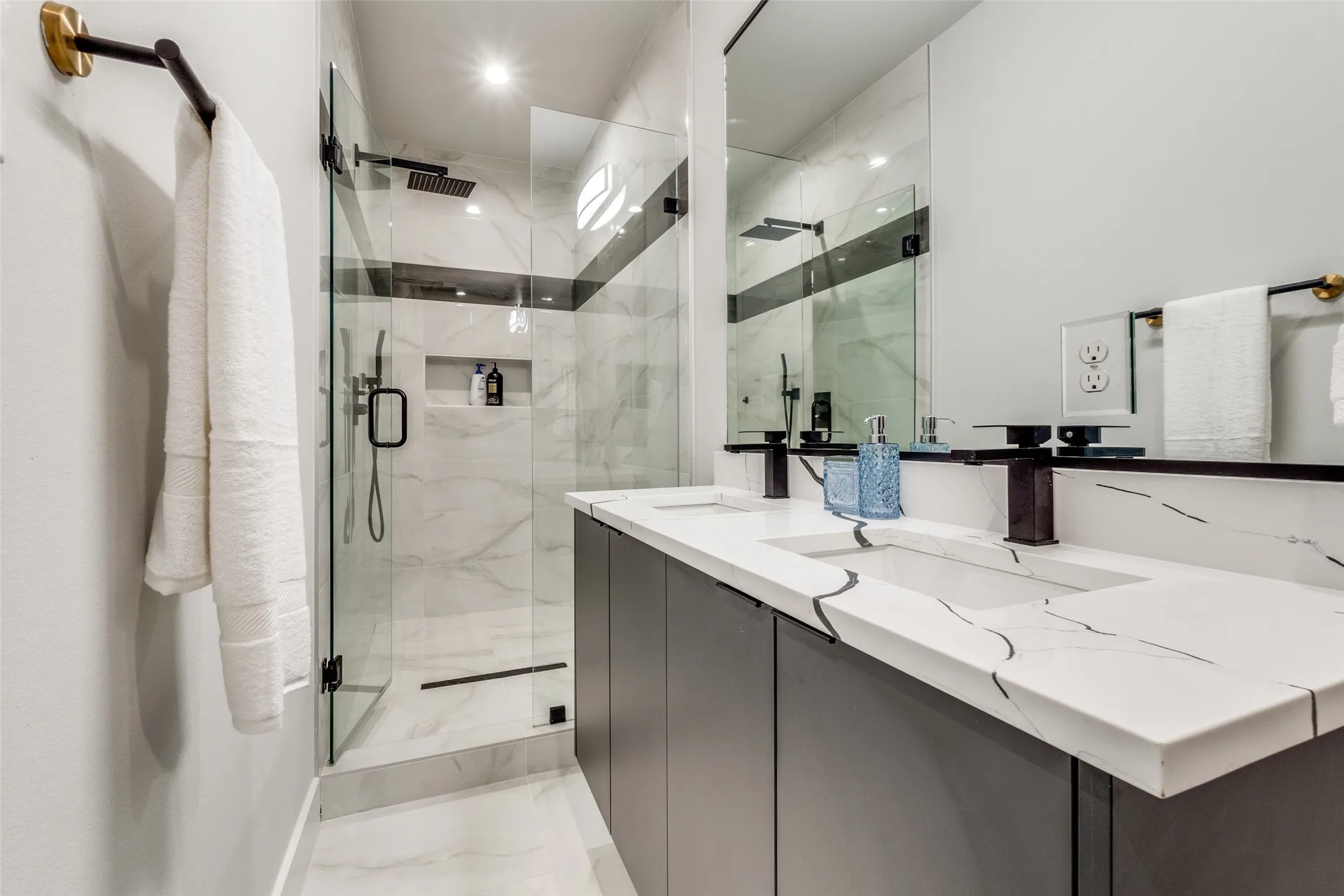 For Sale in Dallas County , 809 Bayonne Street, Dallas, Texas 75212, 10 Bedrooms, 10 Bathrooms, 2 Garage spaces, 0 Sqft, built in 2024, Price $1,800,000, mls#21328254, Real Estate Agent in Dallas, Homes For Sale in Dallas county, Homes For Sale in Dallas, Realtor in Dallas Texas, Real Estate Brokerage Independent Realty Texas, Luminita Cordes Realtor