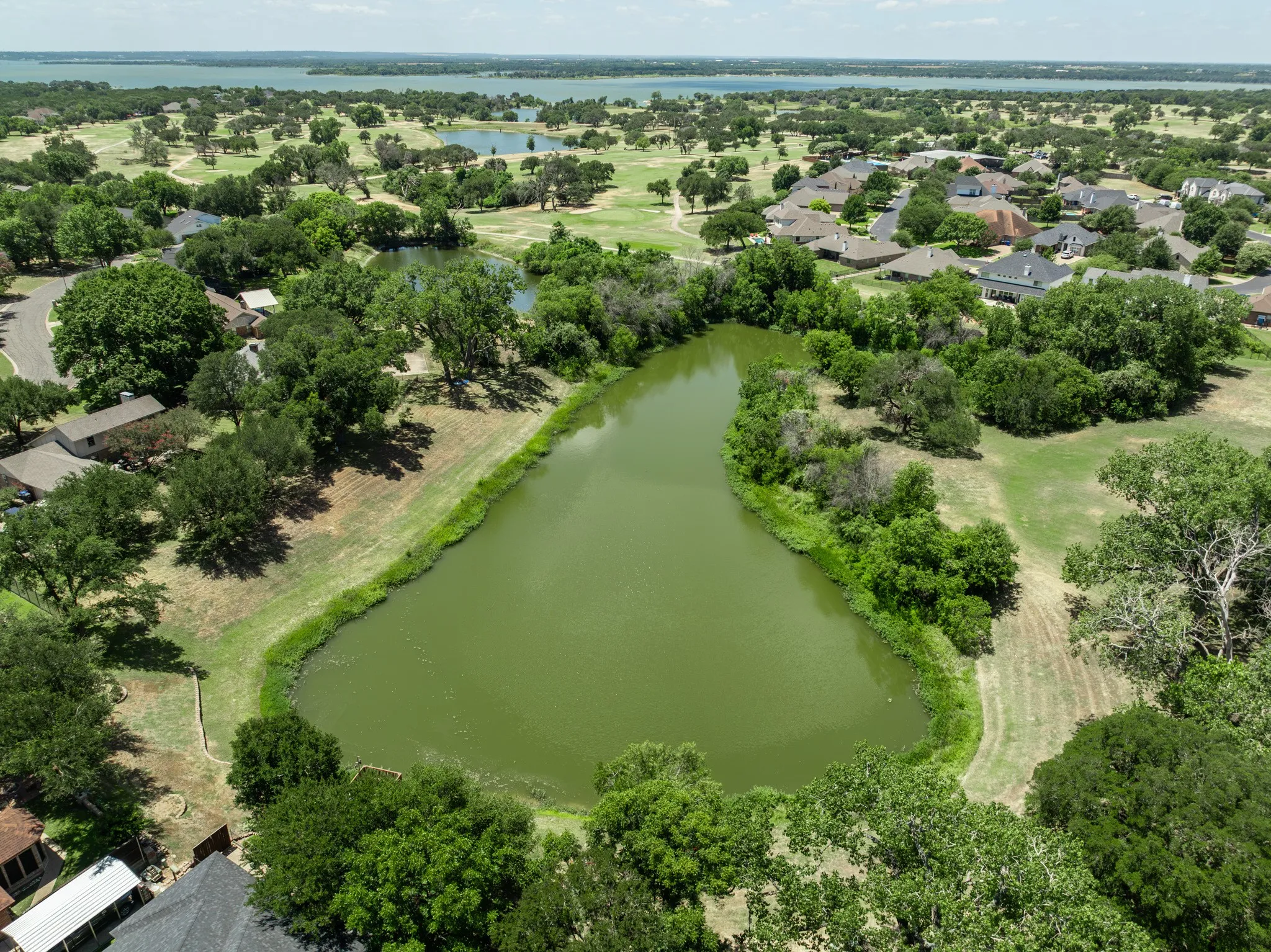 Single Family Residence For Sale in Mc Lennan County , 9208 Country Lake Drive, Waco, Texas 76708, 4 Bedroom, 3 Bathroom, 2 Garage spaces, 2,347 Sqft, built in 1980, mls#21329404, Real Estate Agent in Waco, Homes For Sale in Mc Lennan county, Homes For Sale in Waco, Realtor in Waco Texas, Real Estate Brokerage Independent Realty Texas, Luminita Cordes Realtor