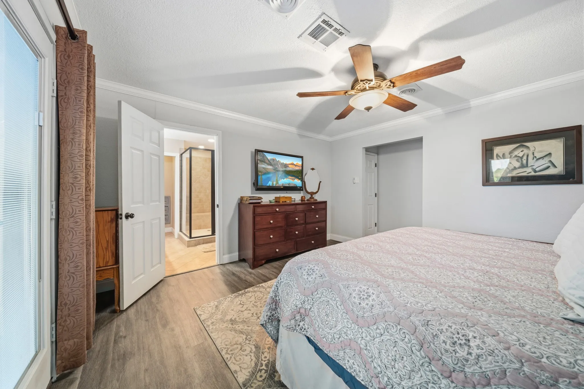 Single Family Residence For Sale in Mc Lennan County , 9208 Country Lake Drive, Waco, Texas 76708, 4 Bedroom, 3 Bathroom, 2 Garage spaces, 2,347 Sqft, built in 1980, mls#21329404, Real Estate Agent in Waco, Homes For Sale in Mc Lennan county, Homes For Sale in Waco, Realtor in Waco Texas, Real Estate Brokerage Independent Realty Texas, Luminita Cordes Realtor