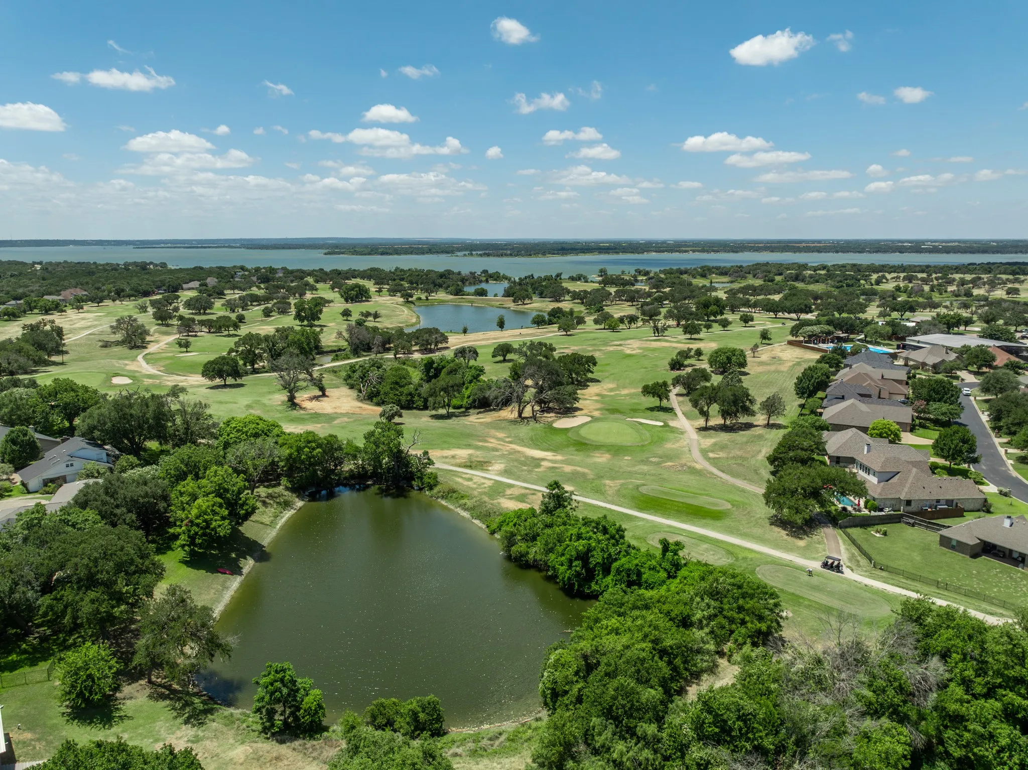 Single Family Residence For Sale in Mc Lennan County , 9208 Country Lake Drive, Waco, Texas 76708, 4 Bedroom, 3 Bathroom, 2 Garage spaces, 2,347 Sqft, built in 1980, mls#21329404, Real Estate Agent in Waco, Homes For Sale in Mc Lennan county, Homes For Sale in Waco, Realtor in Waco Texas, Real Estate Brokerage Independent Realty Texas, Luminita Cordes Realtor