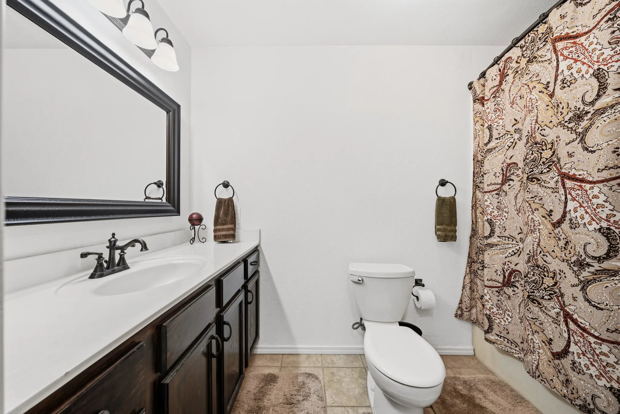 Single Family Residence For Sale in Mc Lennan County , 9208 Country Lake Drive, Waco, Texas 76708, 4 Bedroom, 3 Bathroom, 2 Garage spaces, 2,347 Sqft, built in 1980, mls#21329404, Real Estate Agent in Waco, Homes For Sale in Mc Lennan county, Homes For Sale in Waco, Realtor in Waco Texas, Real Estate Brokerage Independent Realty Texas, Luminita Cordes Realtor
