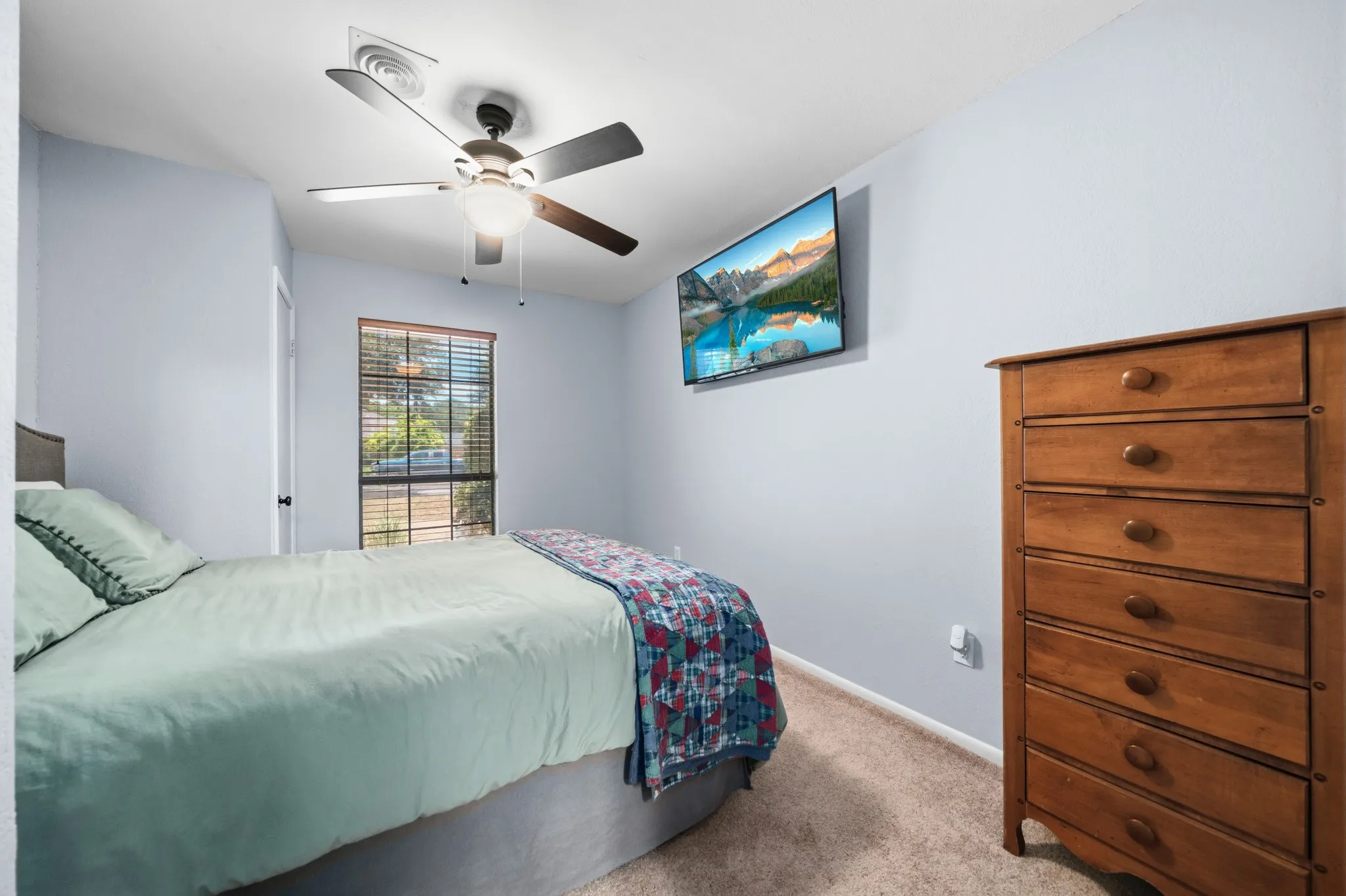 Single Family Residence For Sale in Mc Lennan County , 9208 Country Lake Drive, Waco, Texas 76708, 4 Bedroom, 3 Bathroom, 2 Garage spaces, 2,347 Sqft, built in 1980, mls#21329404, Real Estate Agent in Waco, Homes For Sale in Mc Lennan county, Homes For Sale in Waco, Realtor in Waco Texas, Real Estate Brokerage Independent Realty Texas, Luminita Cordes Realtor