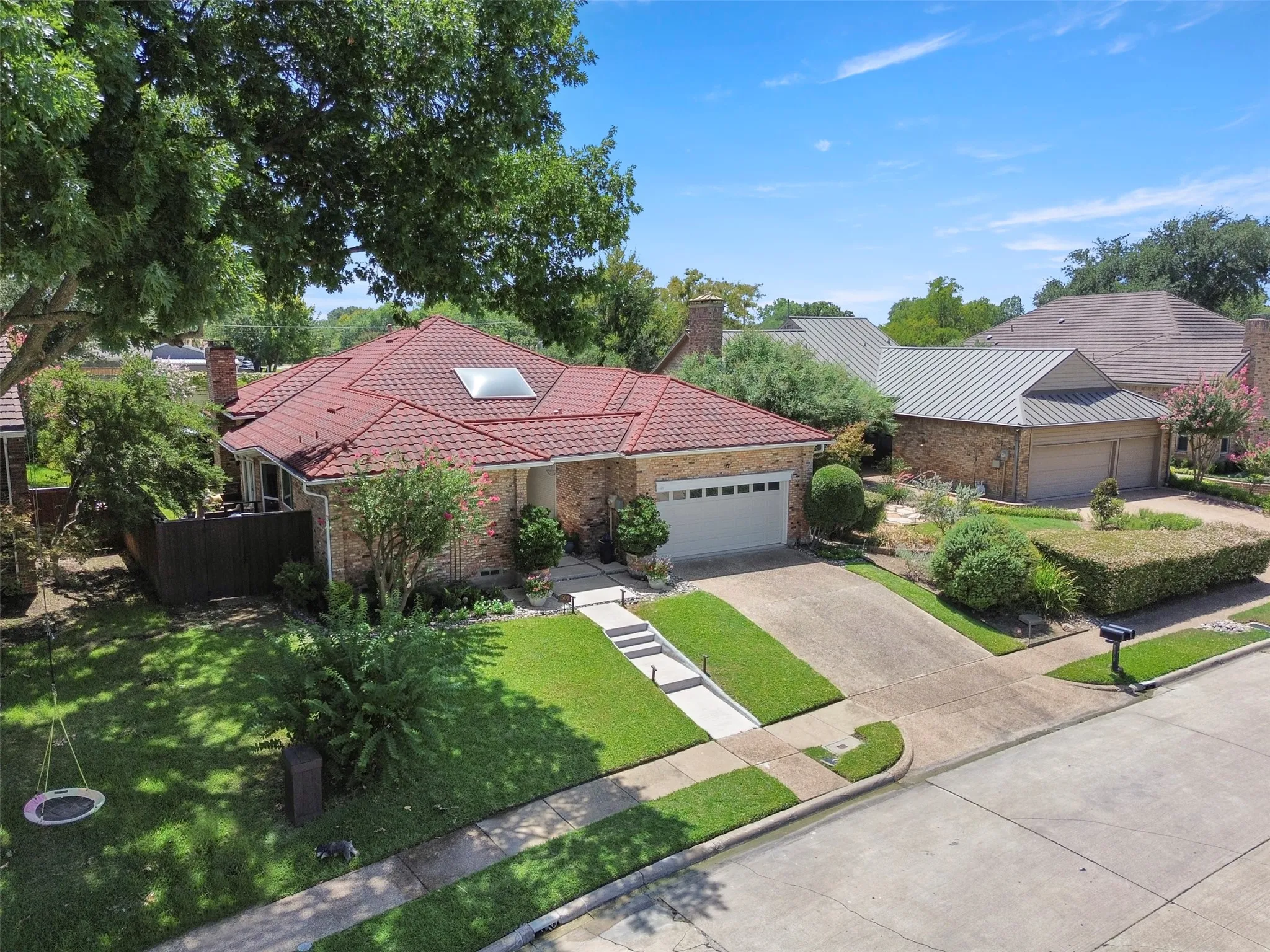 Single Family Residence For Sale in Dallas County , 1500 Travis Circle S, Irving, Texas 75038, 3 Bedroom, 3 Bathroom, 2 Garage spaces, 2,576 Sqft, built in 1983, mls#21327108, Real Estate Agent in Irving, Homes For Sale in Dallas county, Homes For Sale in Irving, Realtor in Irving Texas, Real Estate Brokerage Independent Realty Texas, Luminita Cordes Realtor