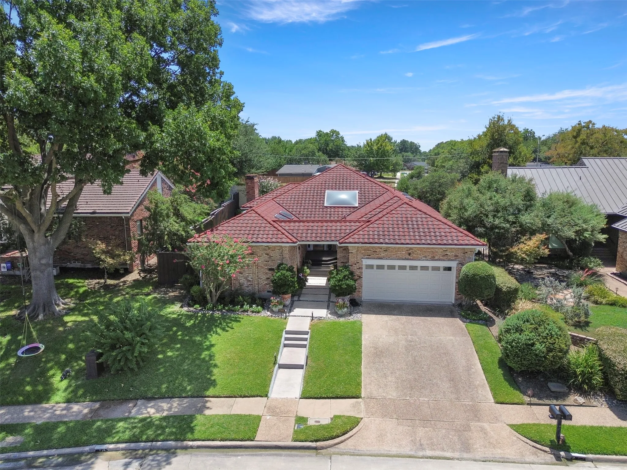 Single Family Residence For Sale in Dallas County , 1500 Travis Circle S, Irving, Texas 75038, 3 Bedroom, 3 Bathroom, 2 Garage spaces, 2,576 Sqft, built in 1983, mls#21327108, Real Estate Agent in Irving, Homes For Sale in Dallas county, Homes For Sale in Irving, Realtor in Irving Texas, Real Estate Brokerage Independent Realty Texas, Luminita Cordes Realtor