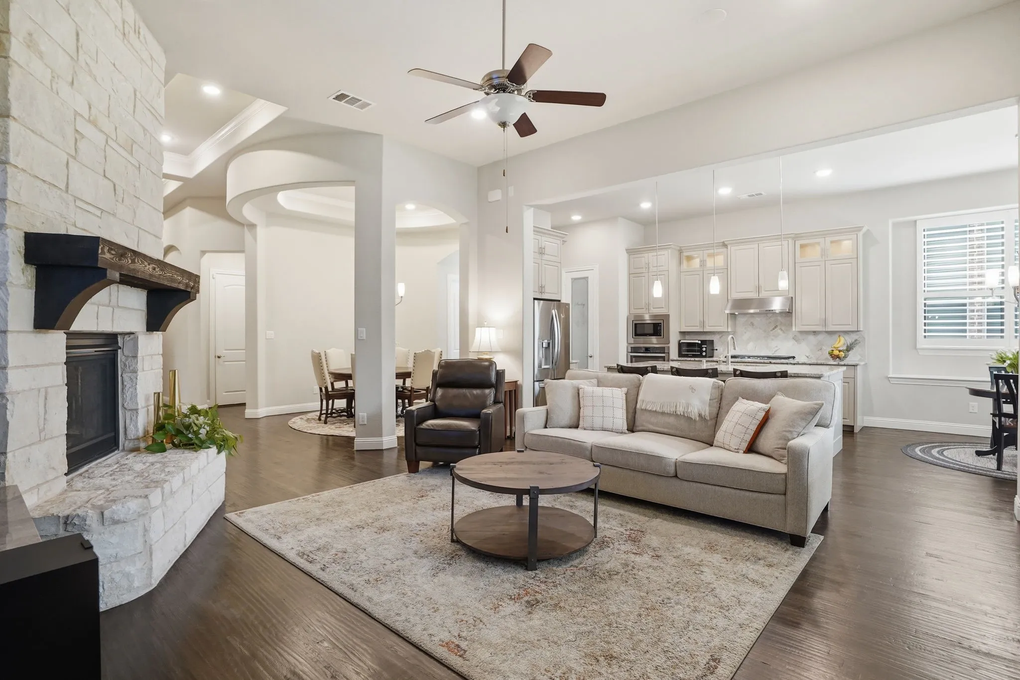 Single Family Residence For Sale in Denton County , 6205 Prairie Brush Trail, Northlake, Texas 76226, 3 Bedroom, 4 Bathroom, 2 Garage spaces, 3,040 Sqft, built in 2017, mls#21305419, Real Estate Agent in Northlake, Homes For Sale in Denton county, Homes For Sale in Northlake, Realtor in Northlake Texas, Real Estate Brokerage Independent Realty Texas, Luminita Cordes Realtor