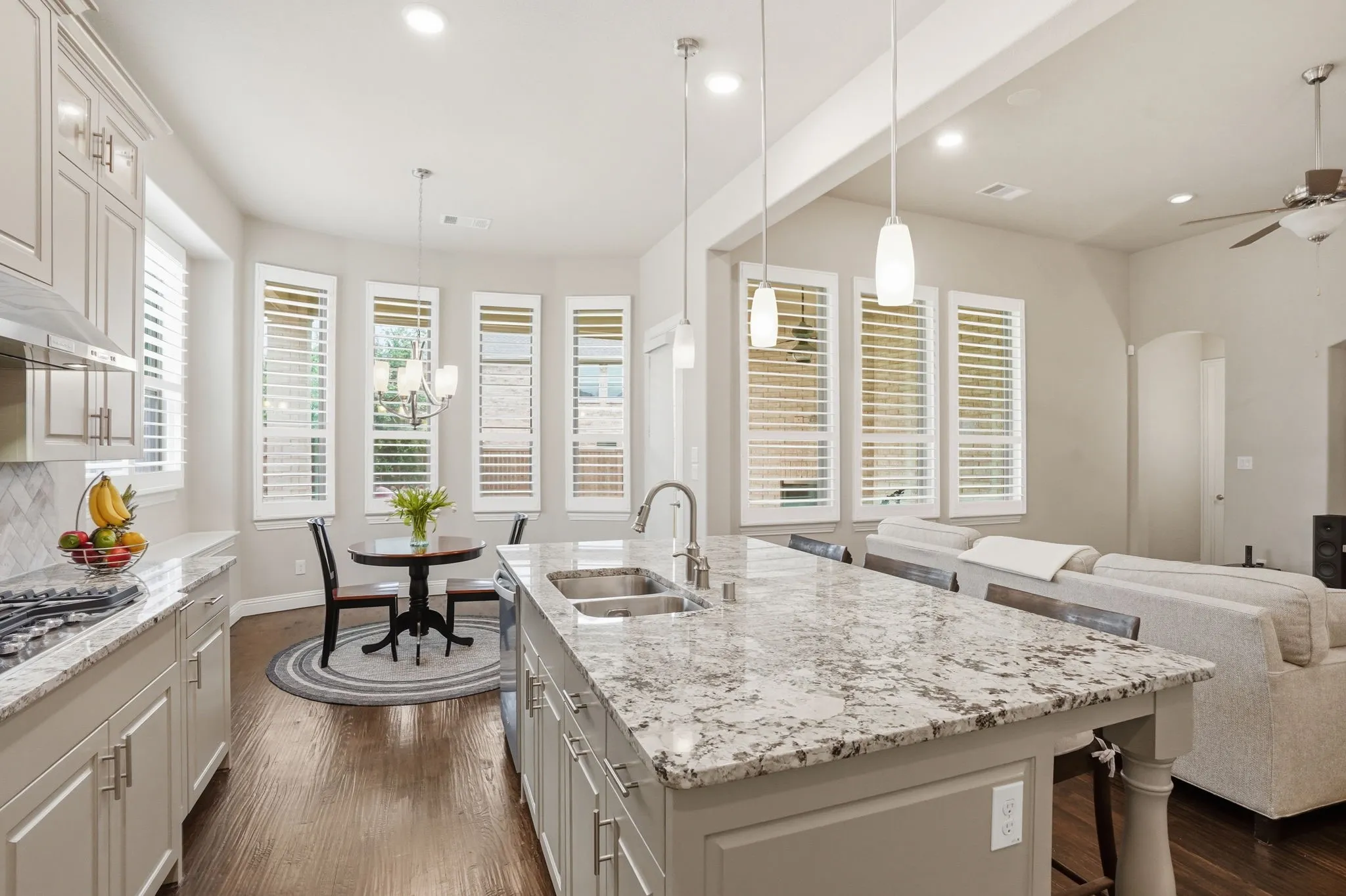 Single Family Residence For Sale in Denton County , 6205 Prairie Brush Trail, Northlake, Texas 76226, 3 Bedroom, 4 Bathroom, 2 Garage spaces, 3,040 Sqft, built in 2017, mls#21305419, Real Estate Agent in Northlake, Homes For Sale in Denton county, Homes For Sale in Northlake, Realtor in Northlake Texas, Real Estate Brokerage Independent Realty Texas, Luminita Cordes Realtor
